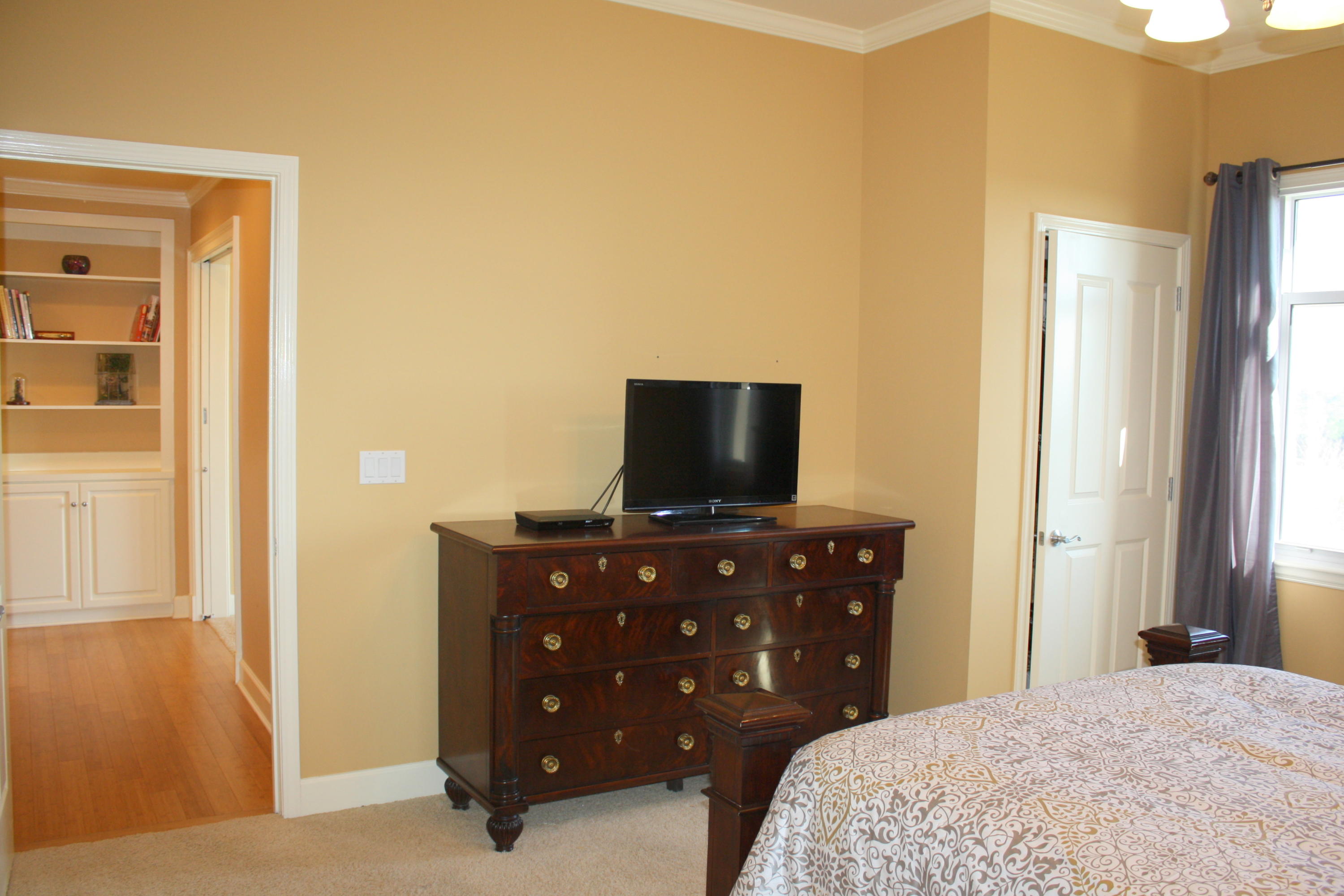 ONE WATER PLACE AT KELLY PLANTATION - Residential