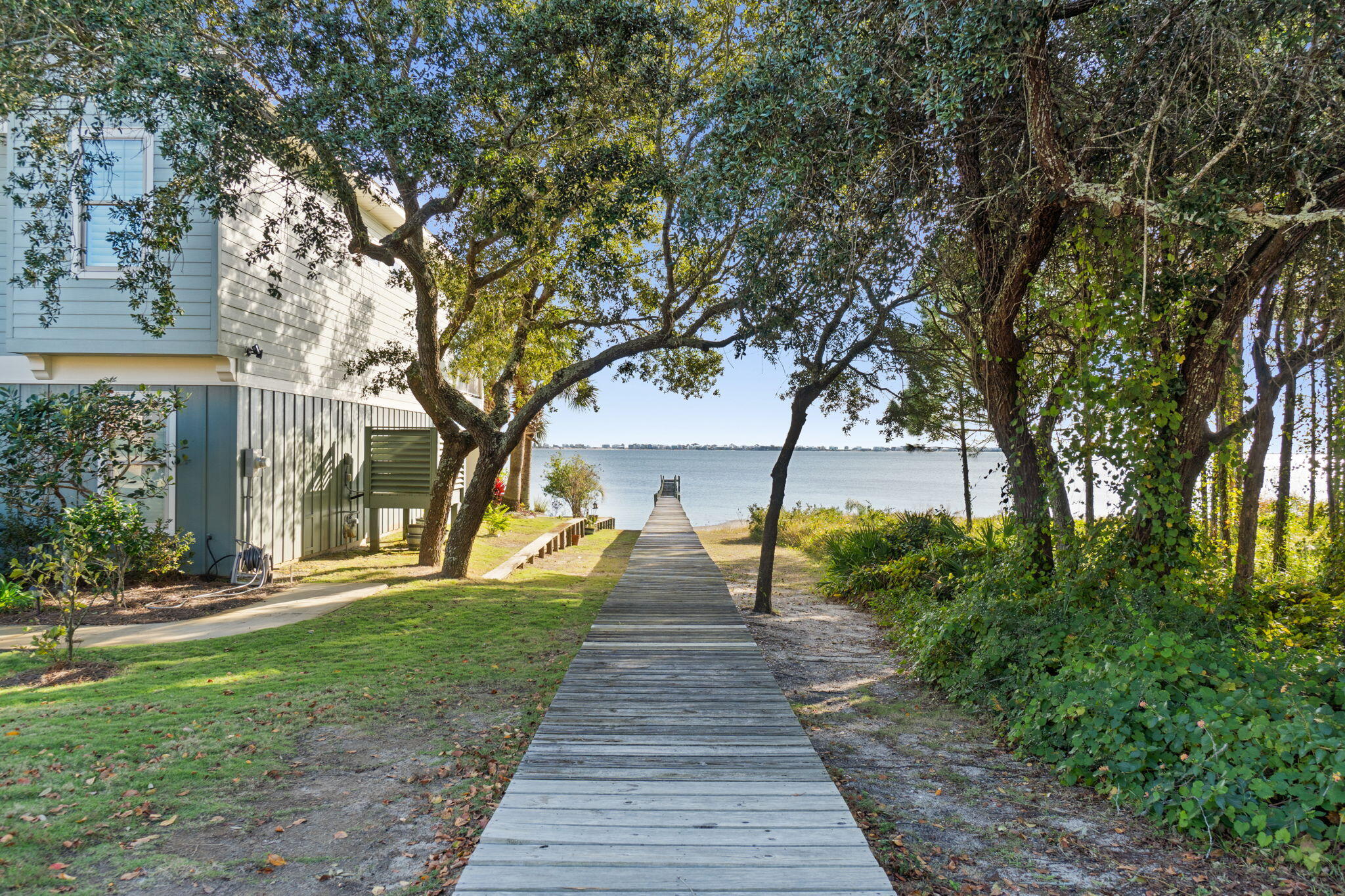 CAMELLIAS - Residential