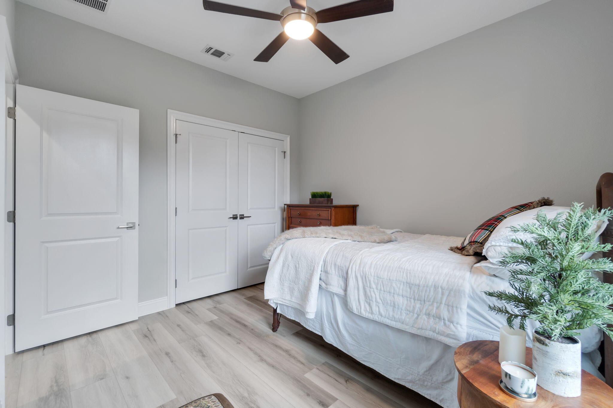 CAMELLIAS - Residential