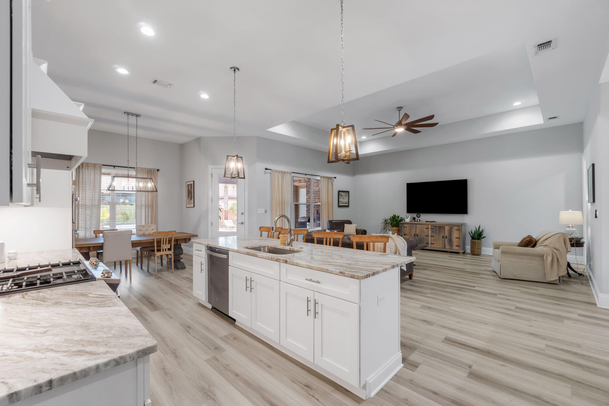 CAMELLIAS - Residential