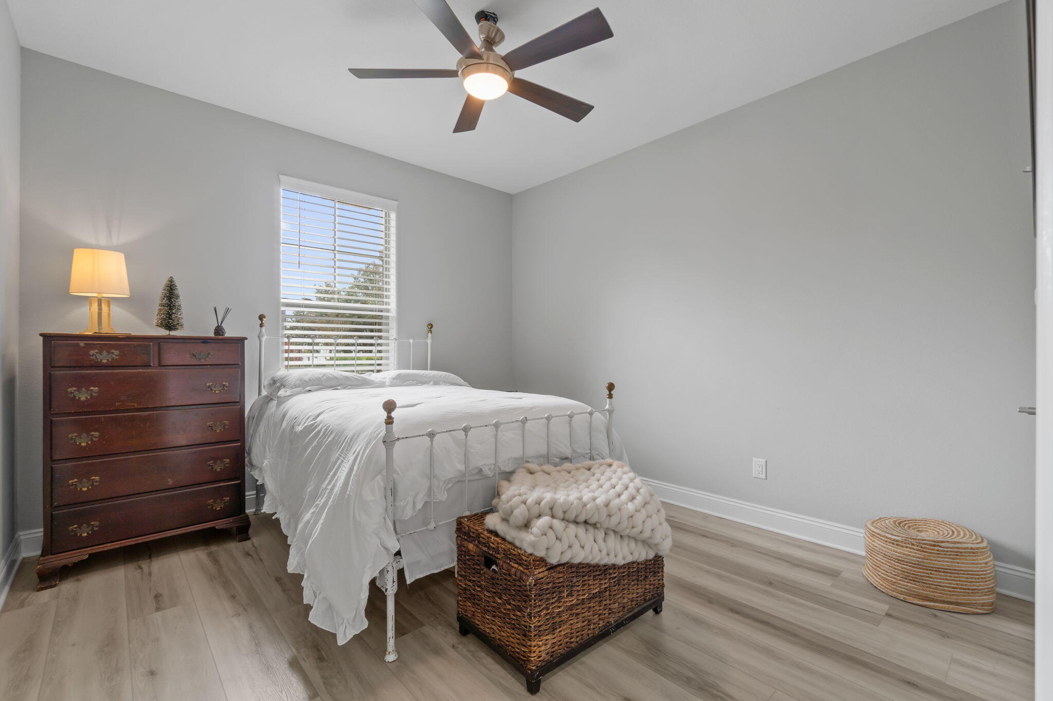 CAMELLIAS - Residential