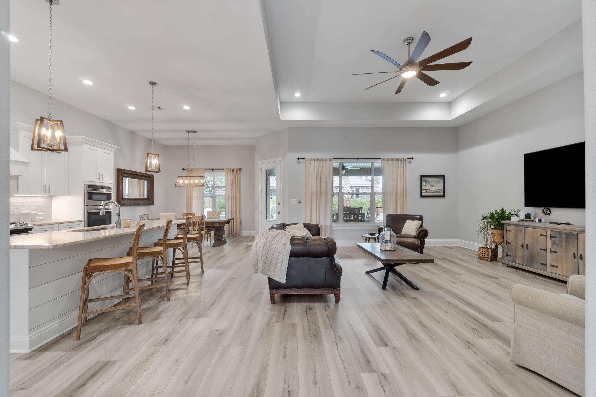 CAMELLIAS - Residential