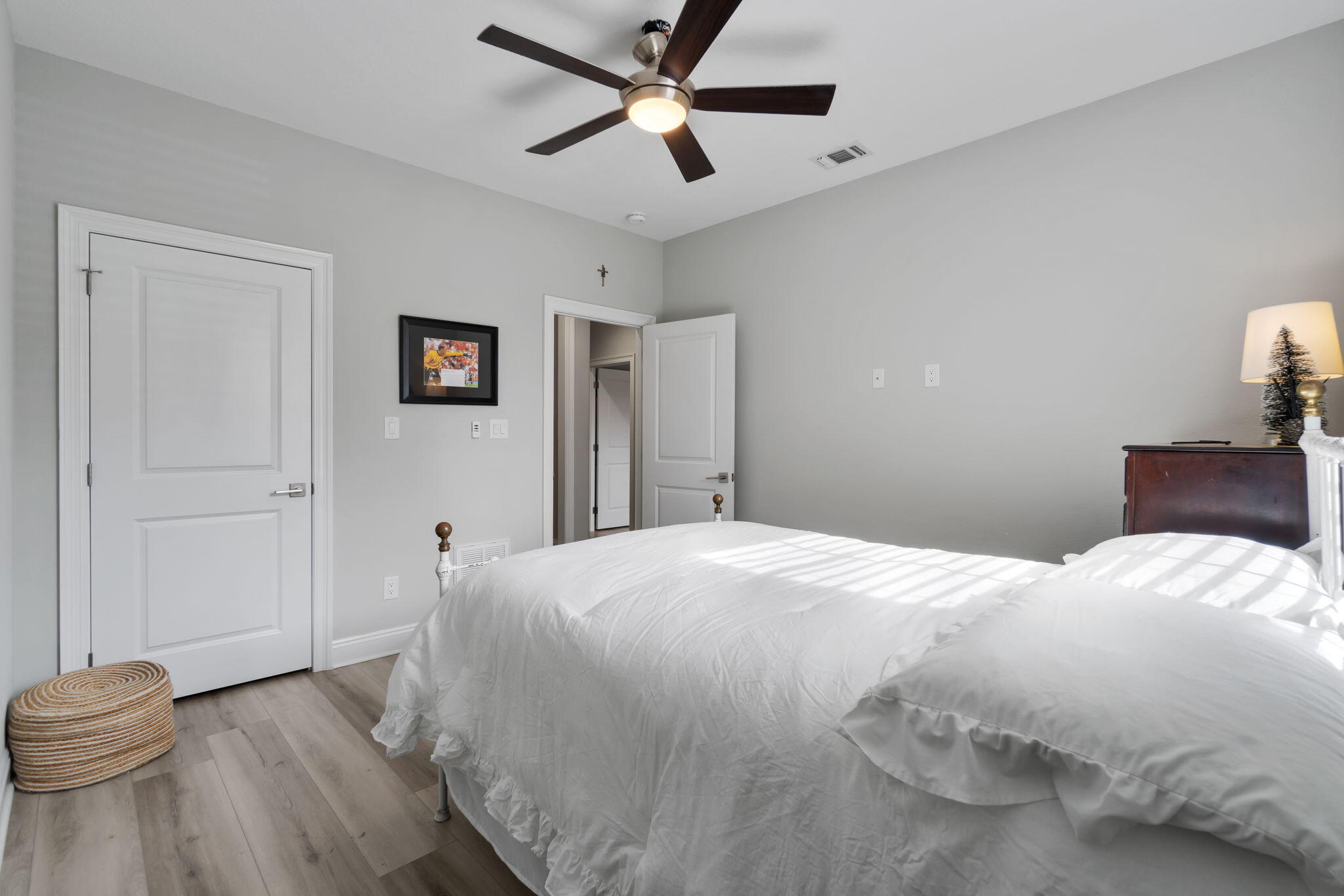 CAMELLIAS - Residential