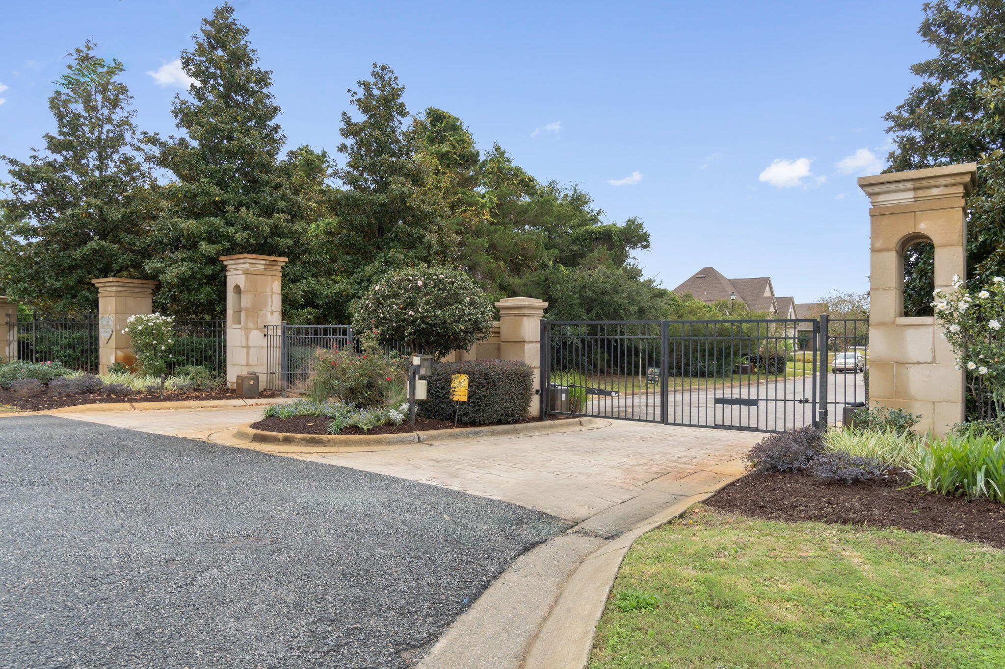 CAMELLIAS - Residential