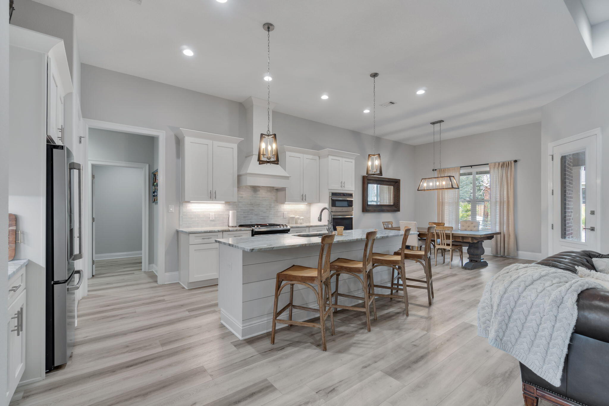 CAMELLIAS - Residential