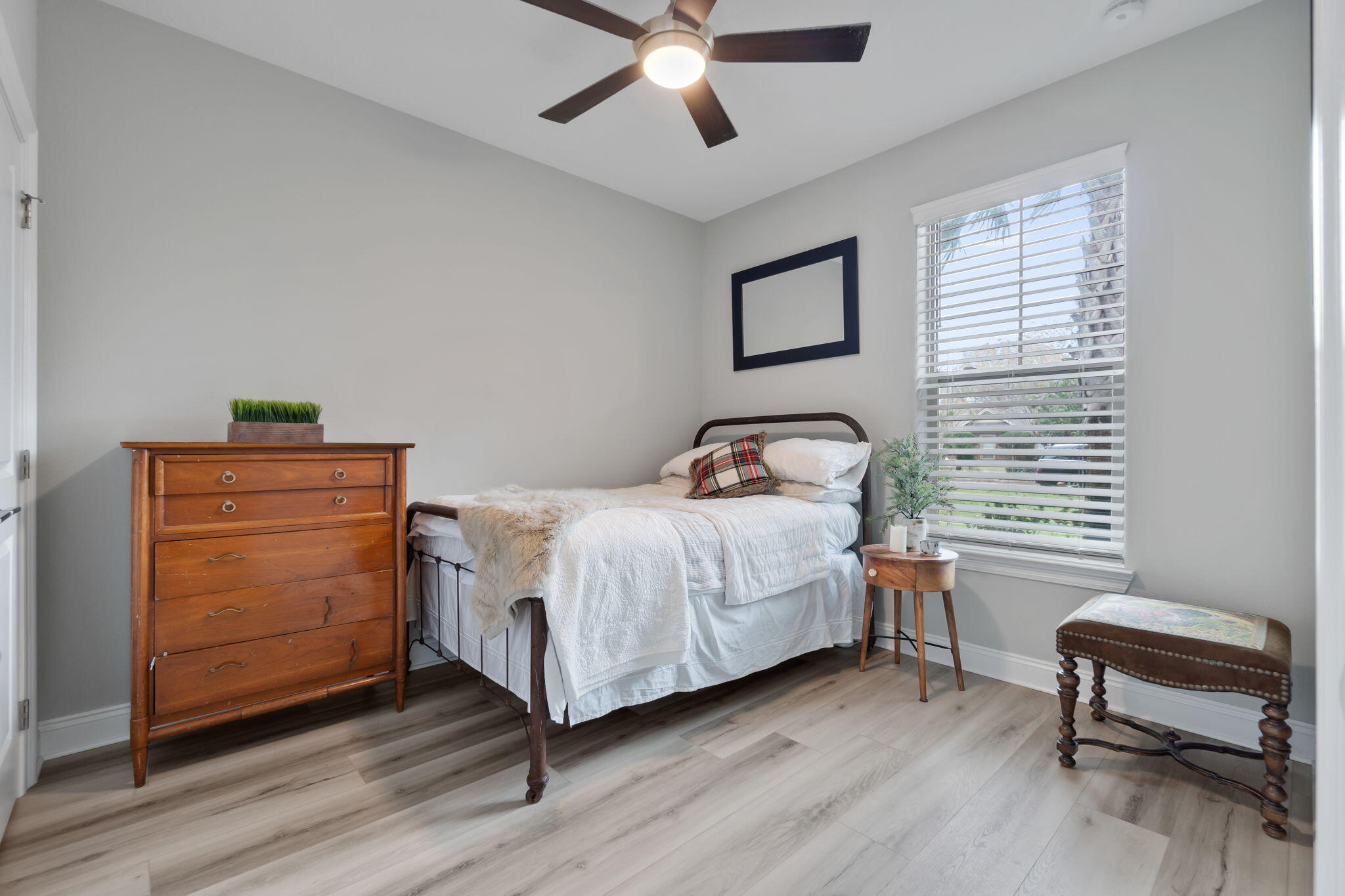 CAMELLIAS - Residential