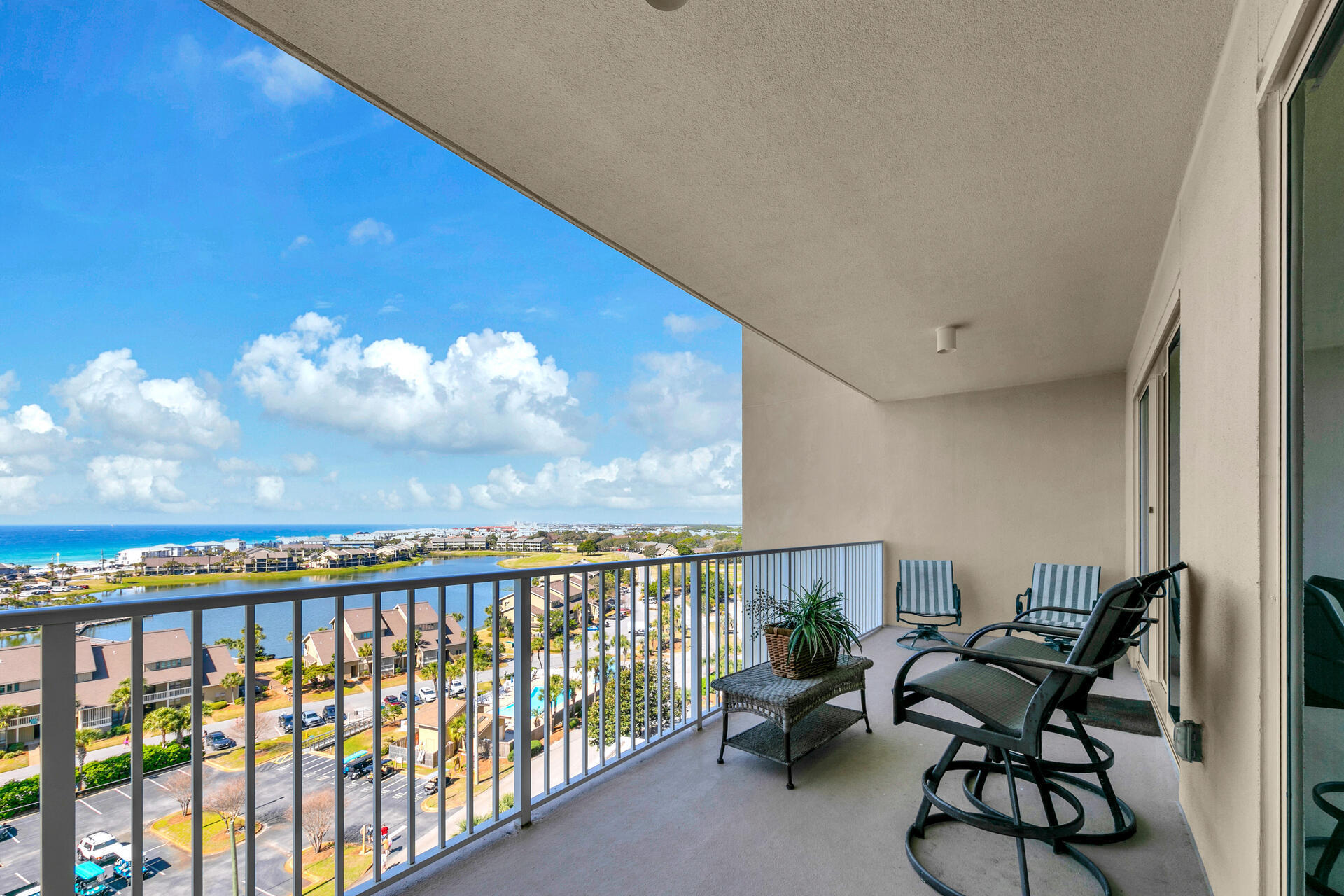 ARIEL DUNES II - Residential