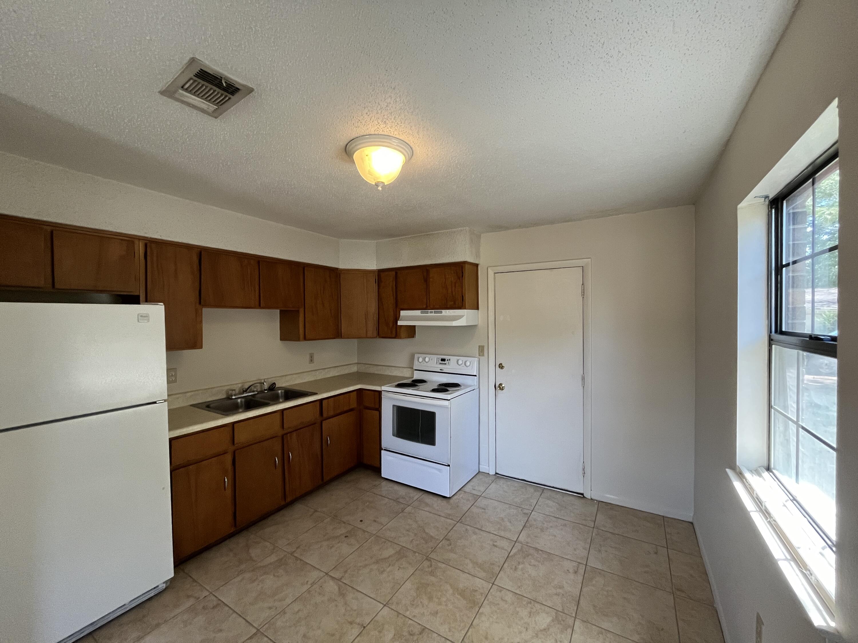 FOREST HEIGHTS - Residential