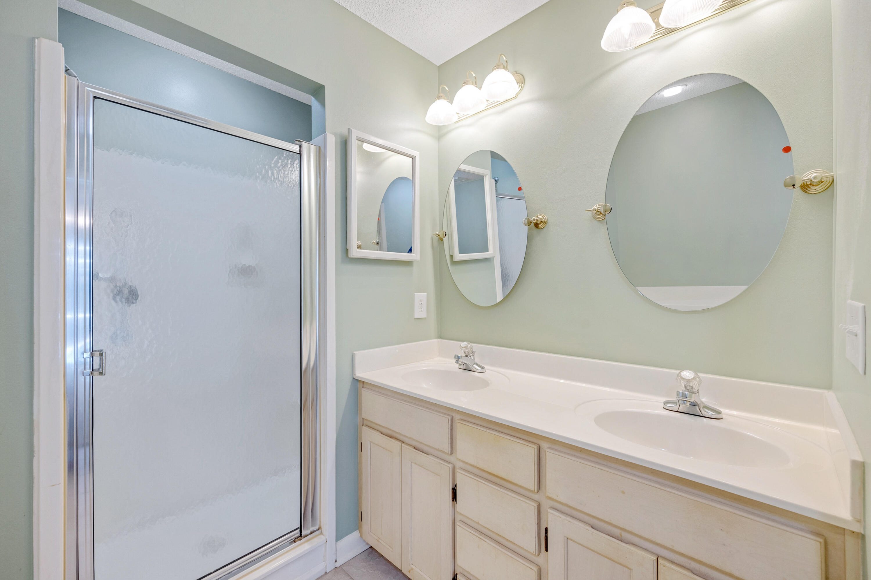 Fairway Lakes Ph II - Residential