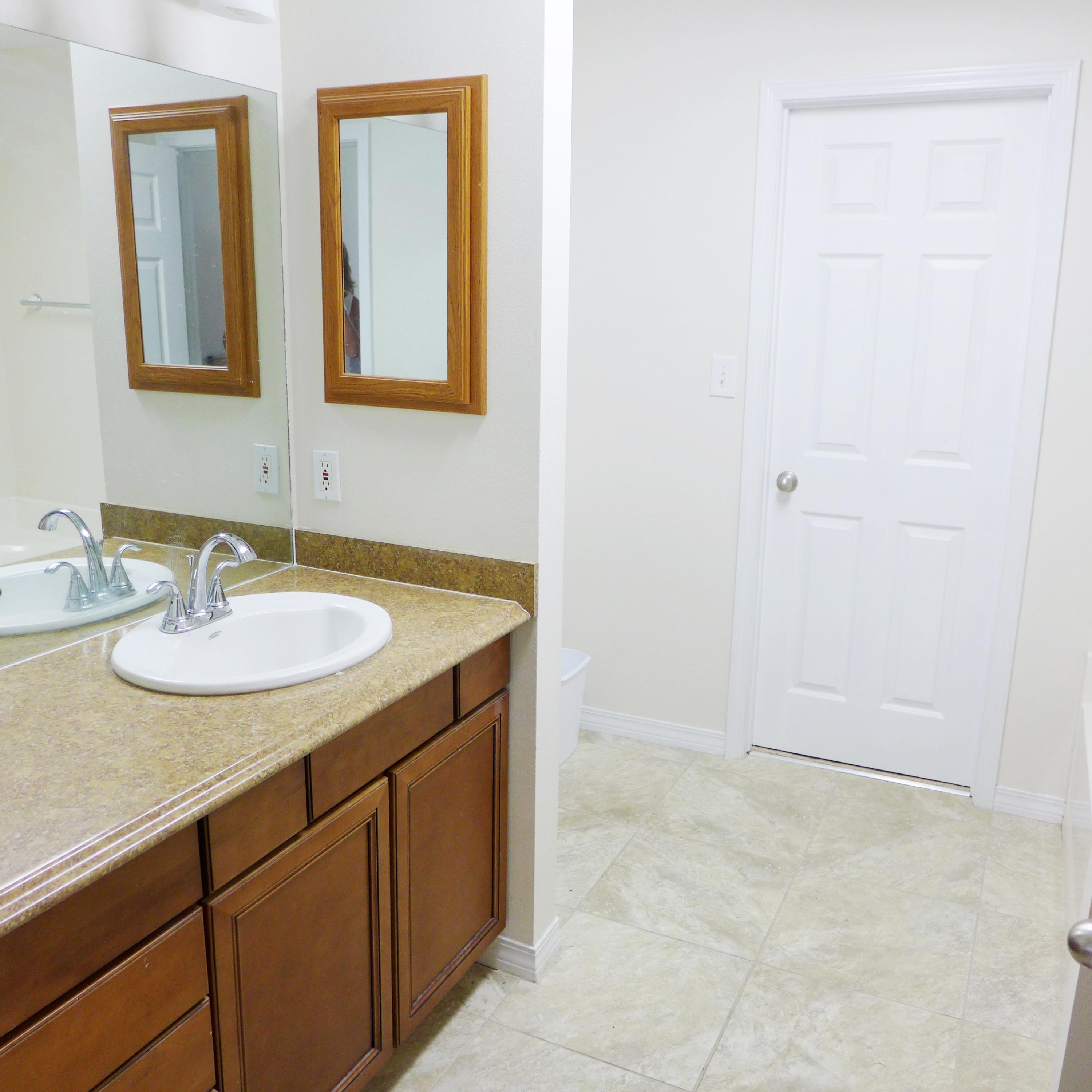 NAVARRE S/D 1ST ADDN - Residential Lease