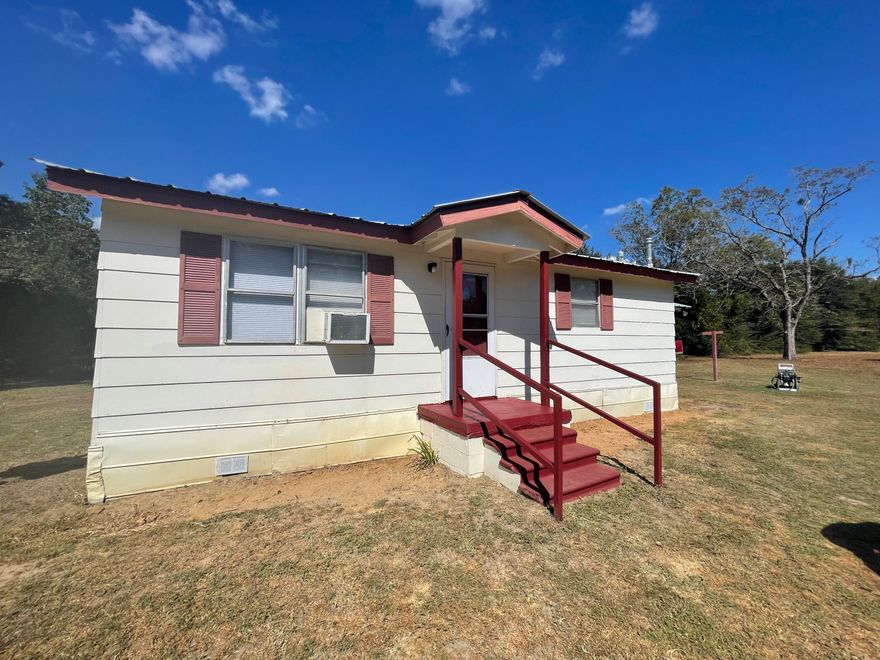 Available for move in immediately. Neat & clean 2 bedroom/1 bath home located in Baker. Lawn maintenance and trash removal provided.