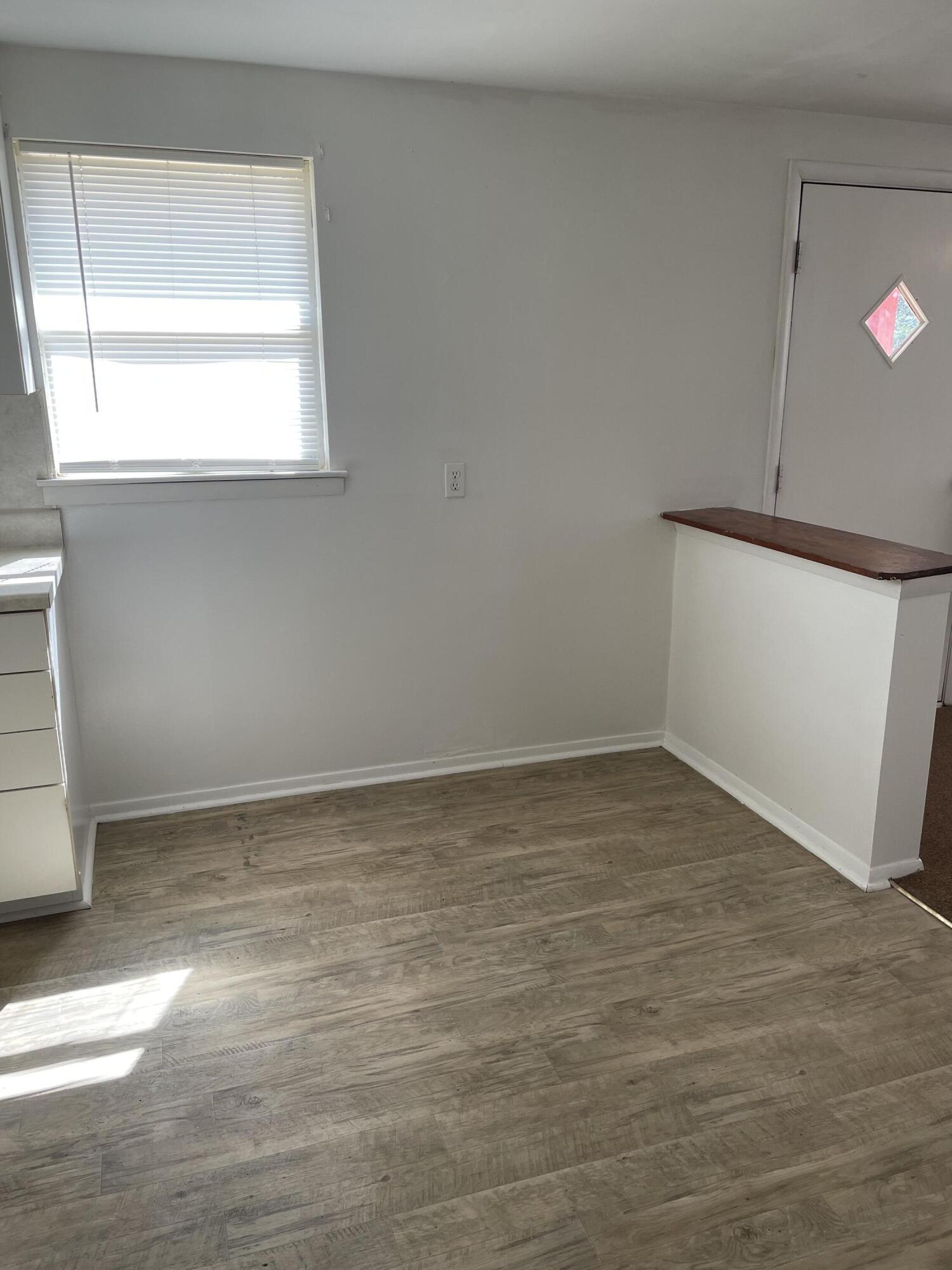 METES & BOUNDS - Residential Lease