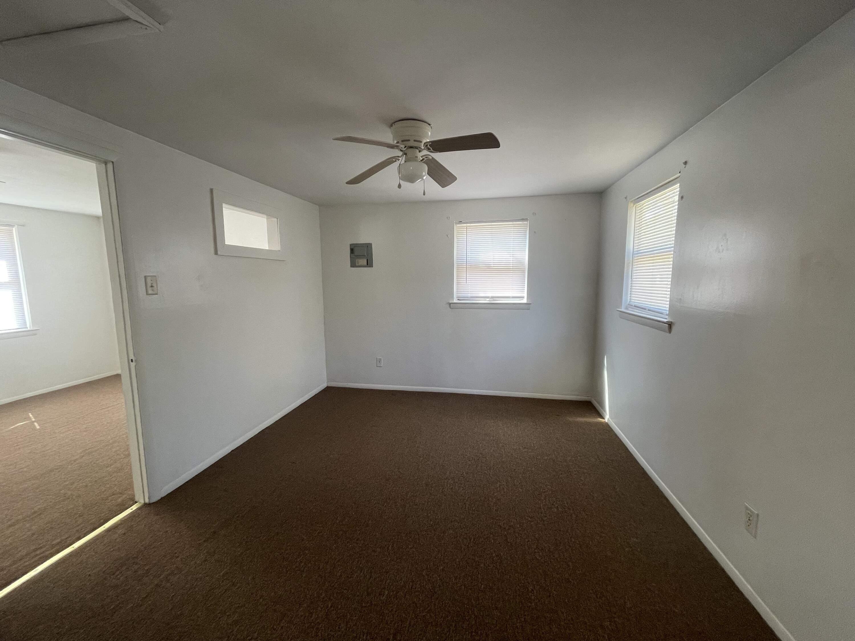 METES & BOUNDS - Residential Lease