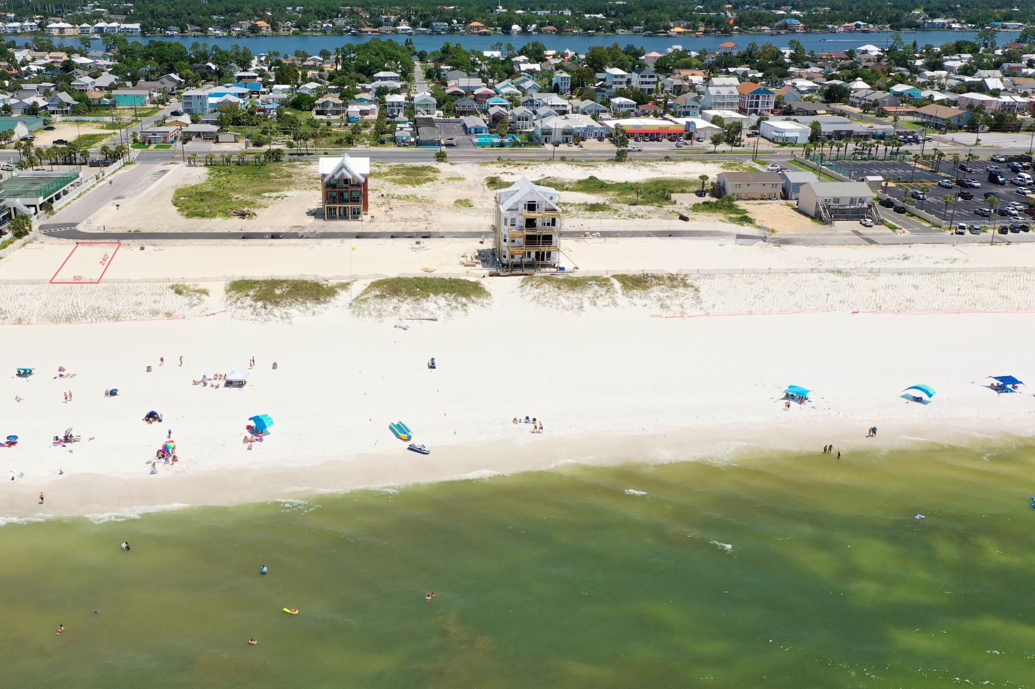 Hadley's Beach - Land