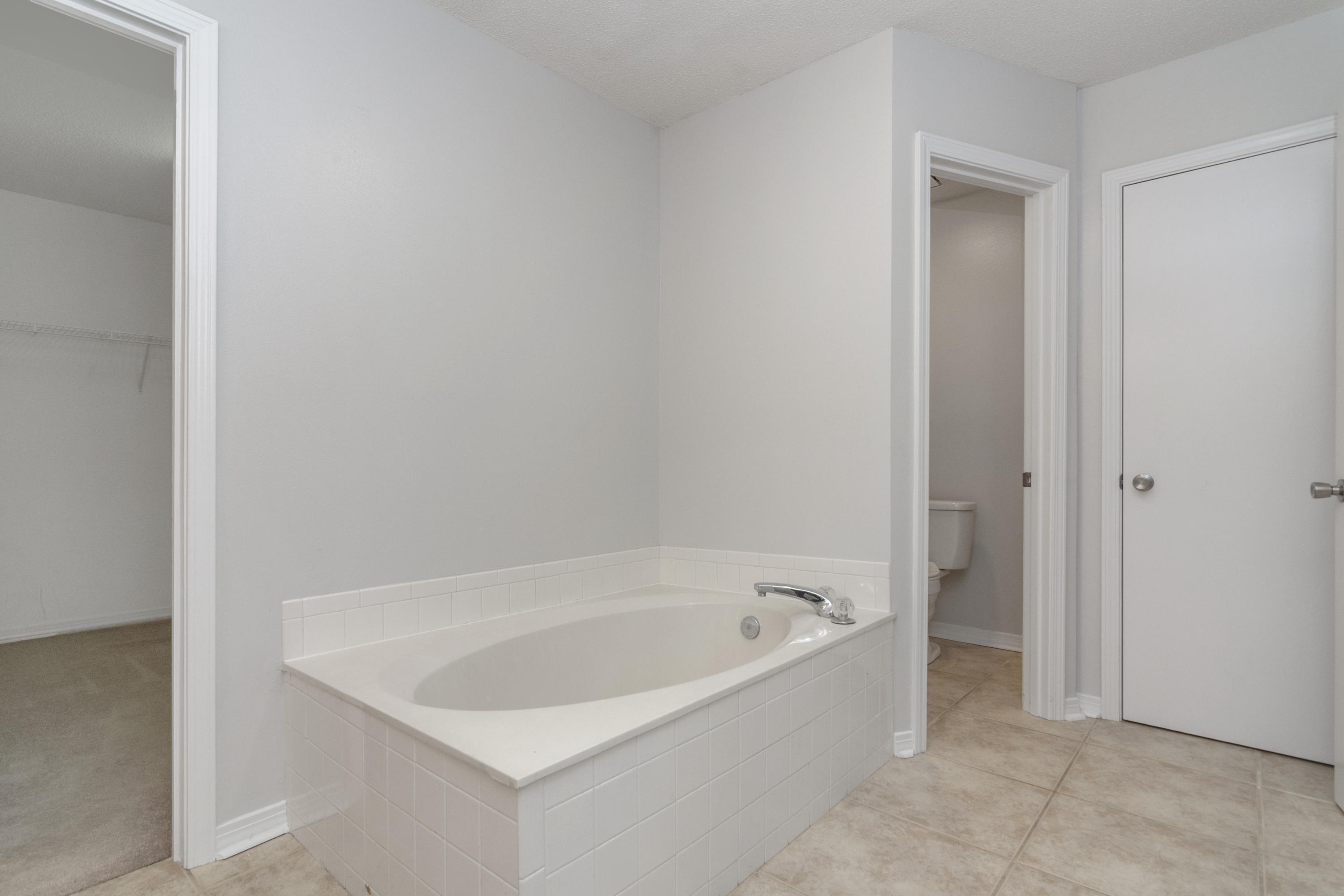 COUNTRYVIEW ESTATES 4TH ADDN - Residential