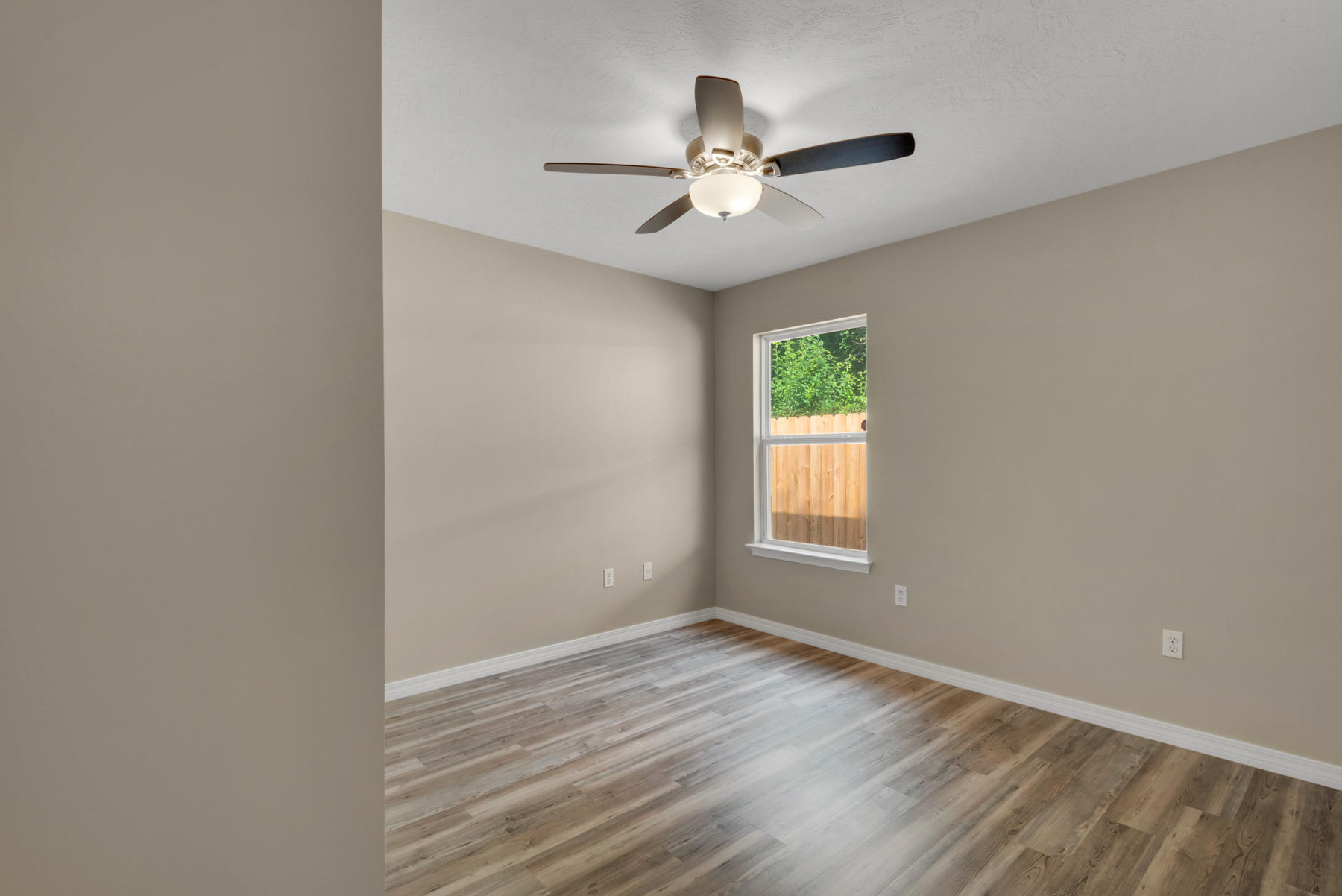 CRESTVIEW - Residential