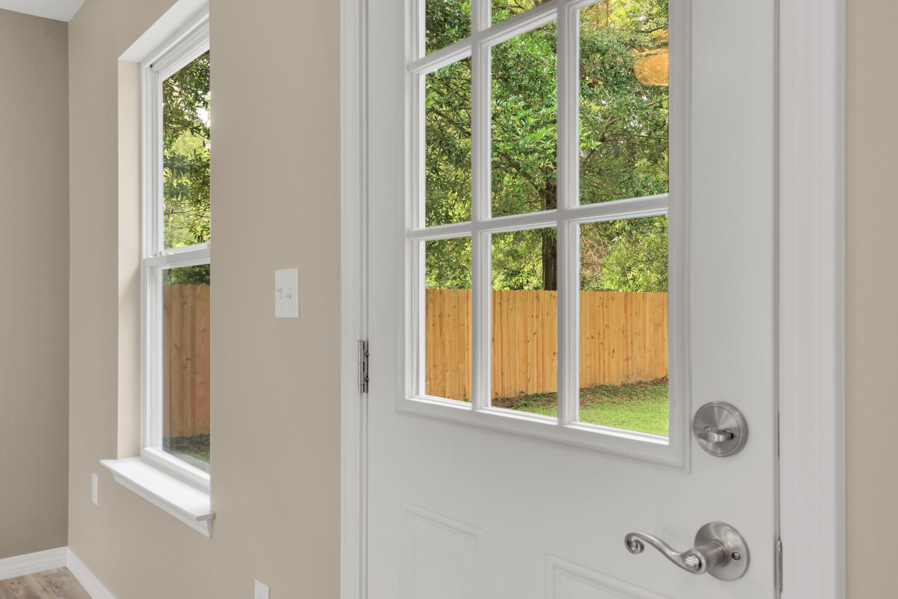 CRESTVIEW - Residential