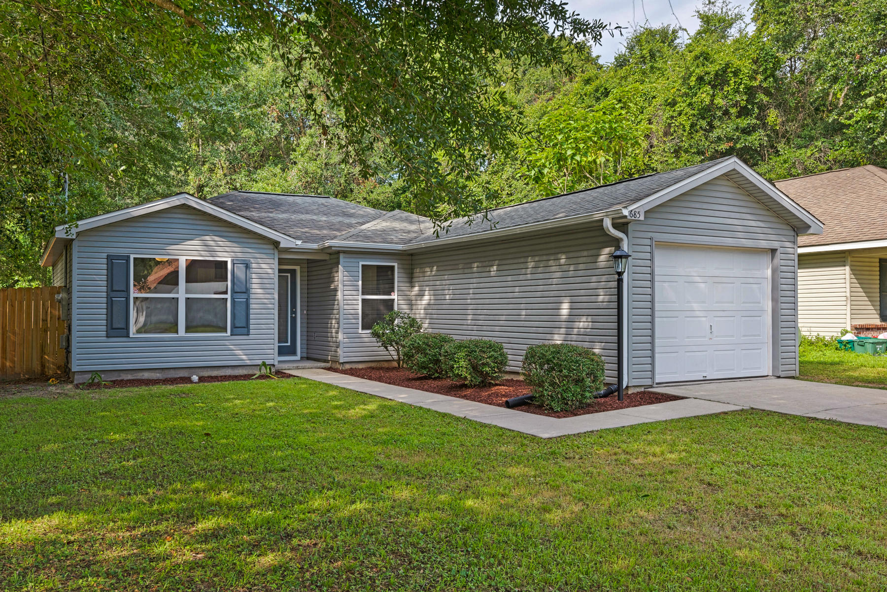 CRESTVIEW - Residential