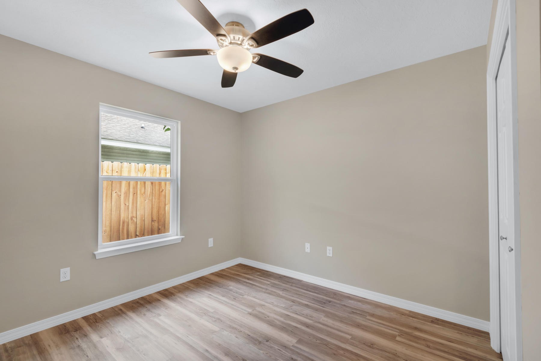 CRESTVIEW - Residential