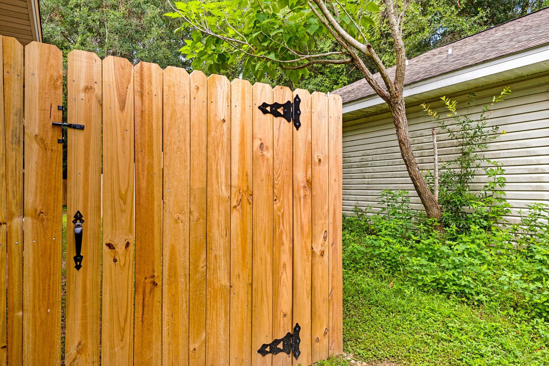 CRESTVIEW - Residential