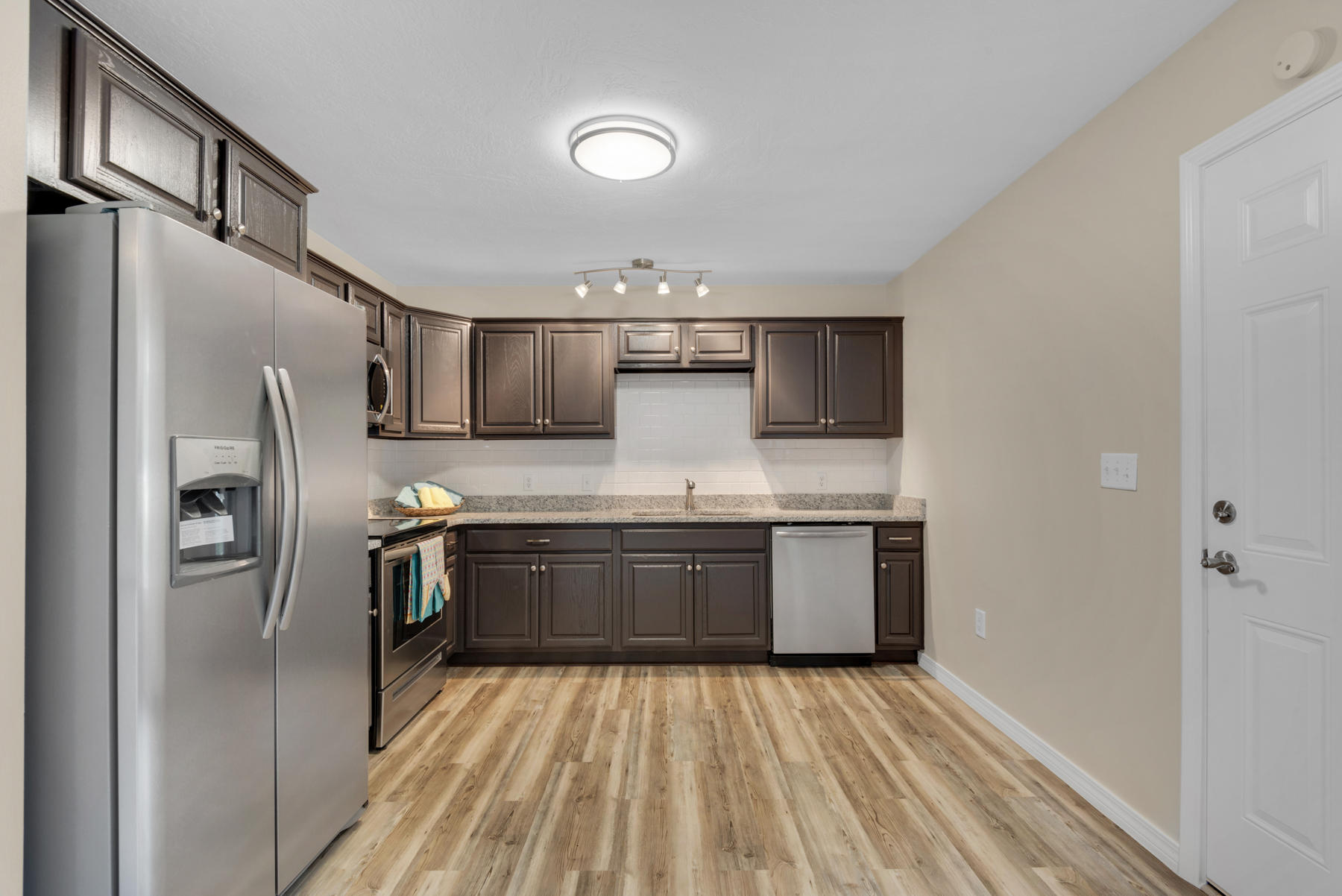 CRESTVIEW - Residential