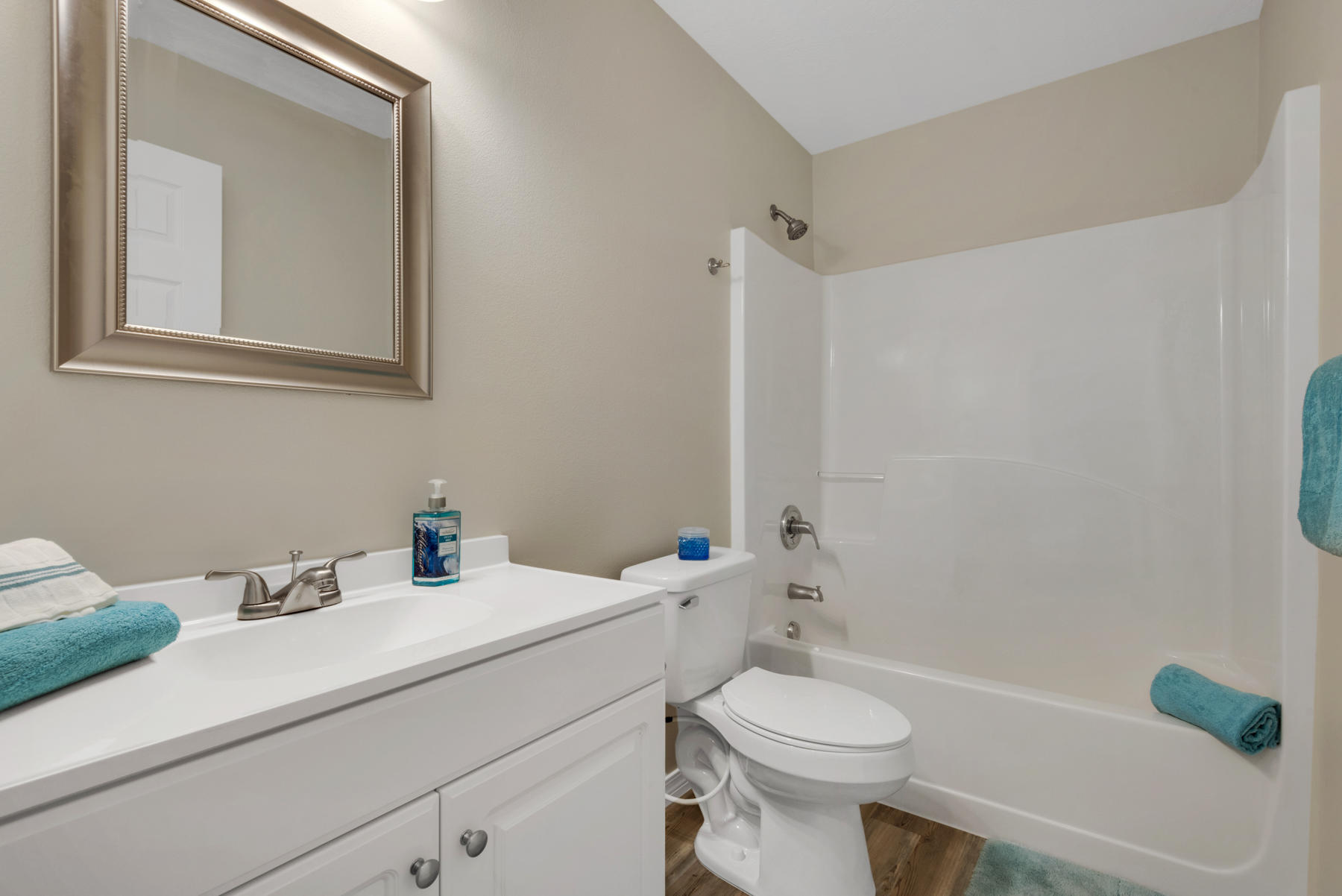 CRESTVIEW - Residential