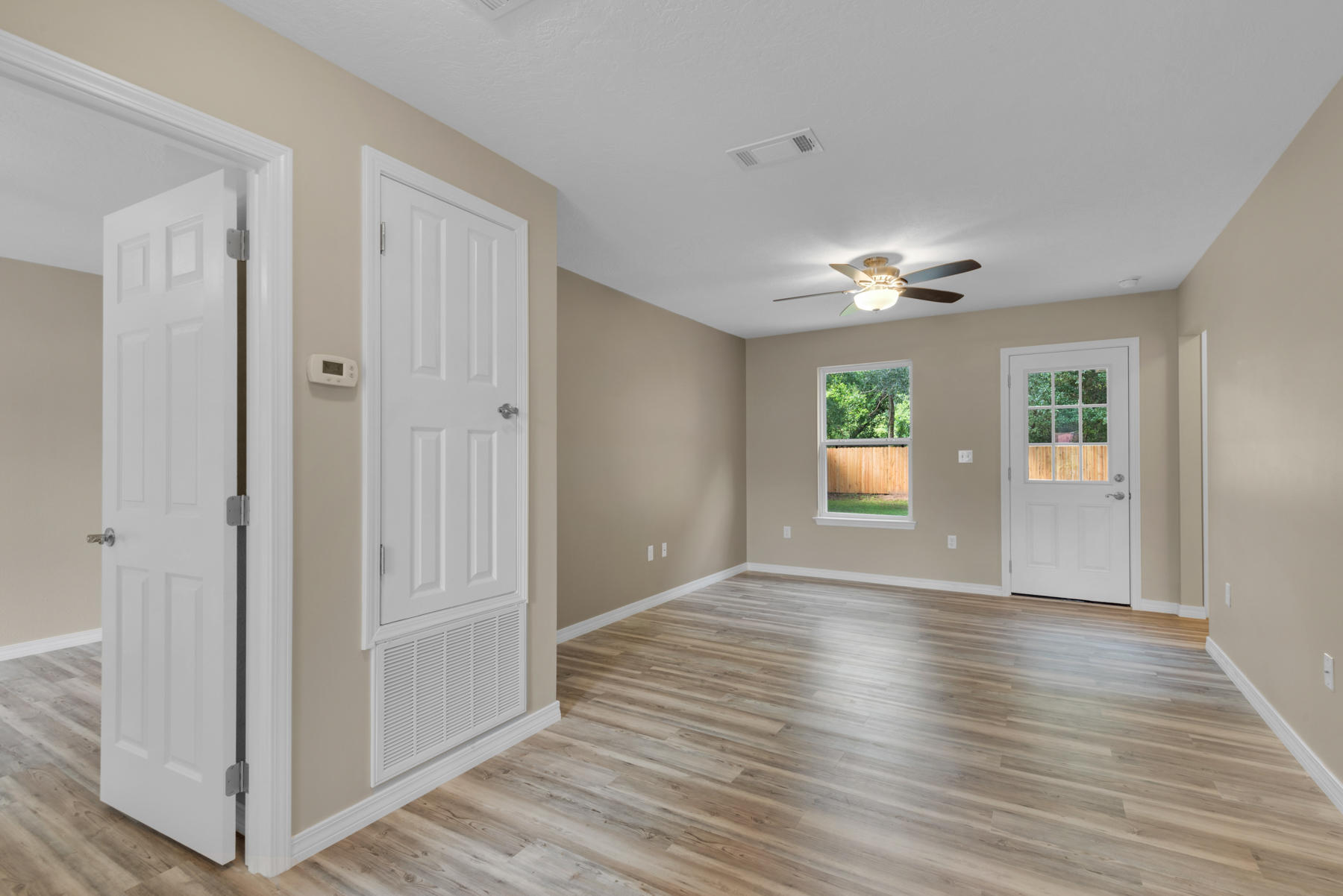 CRESTVIEW - Residential