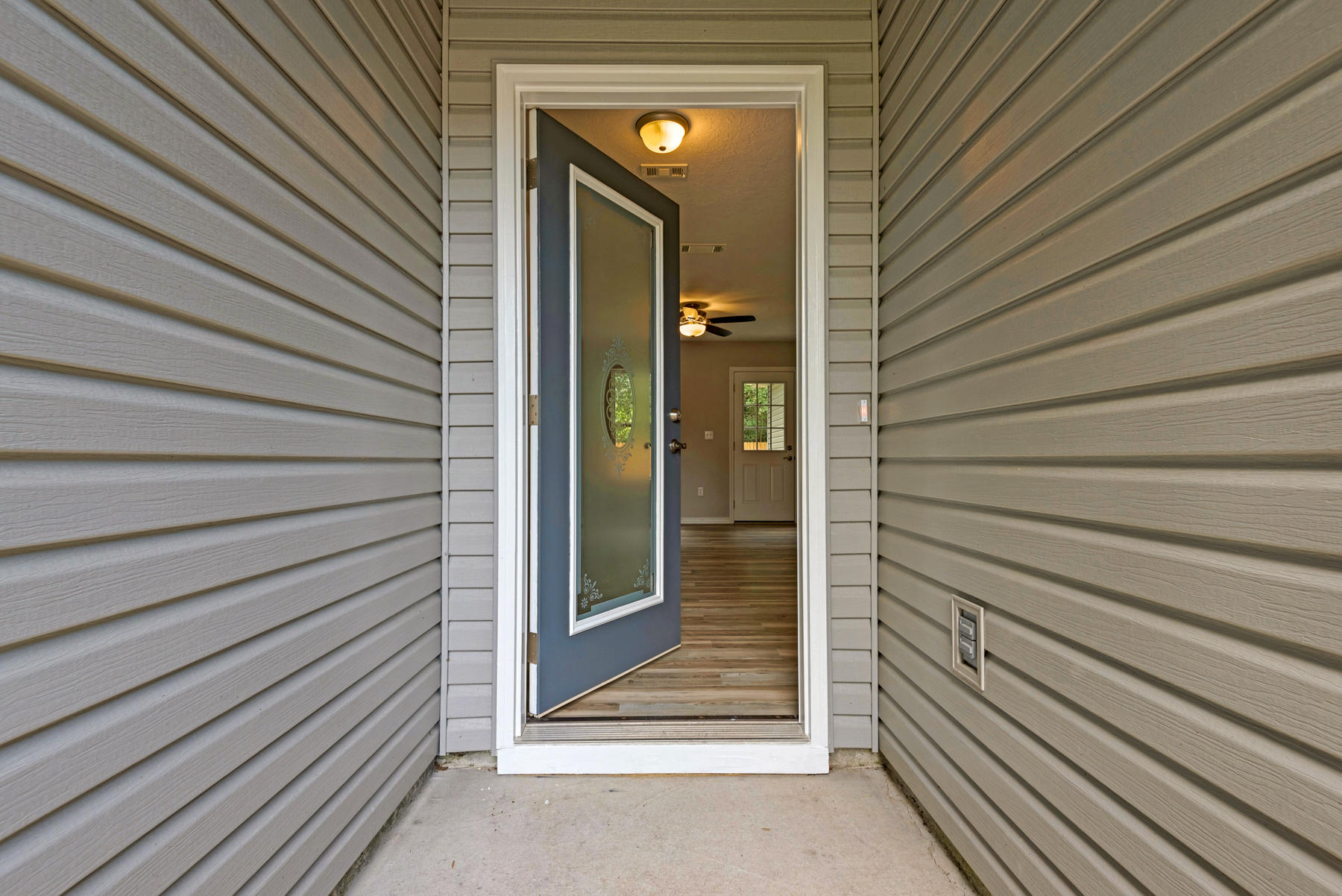 CRESTVIEW - Residential