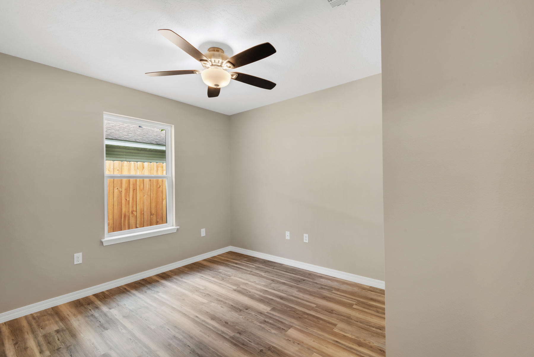 CRESTVIEW - Residential