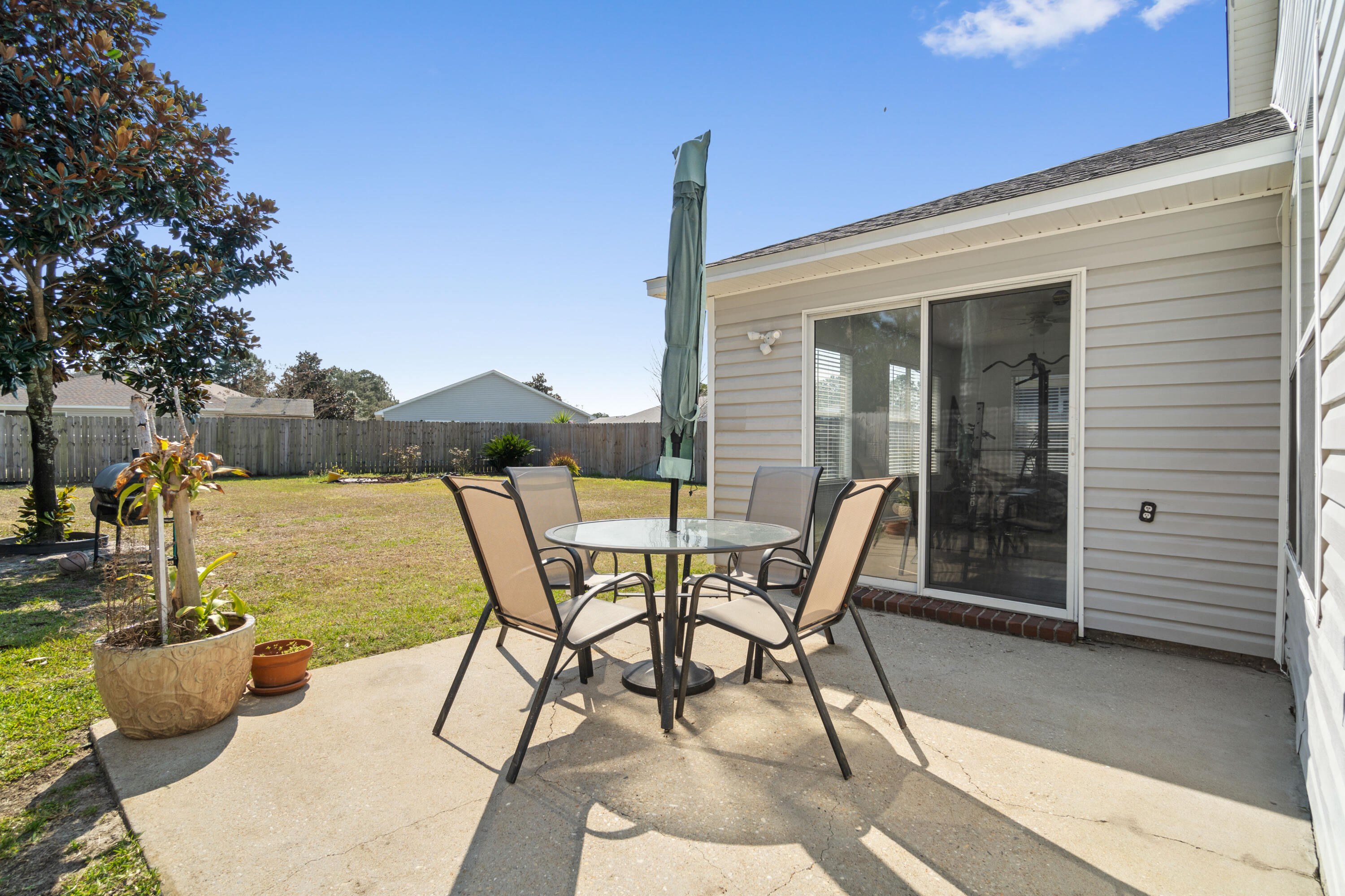 HIDDEN SHORES - Residential