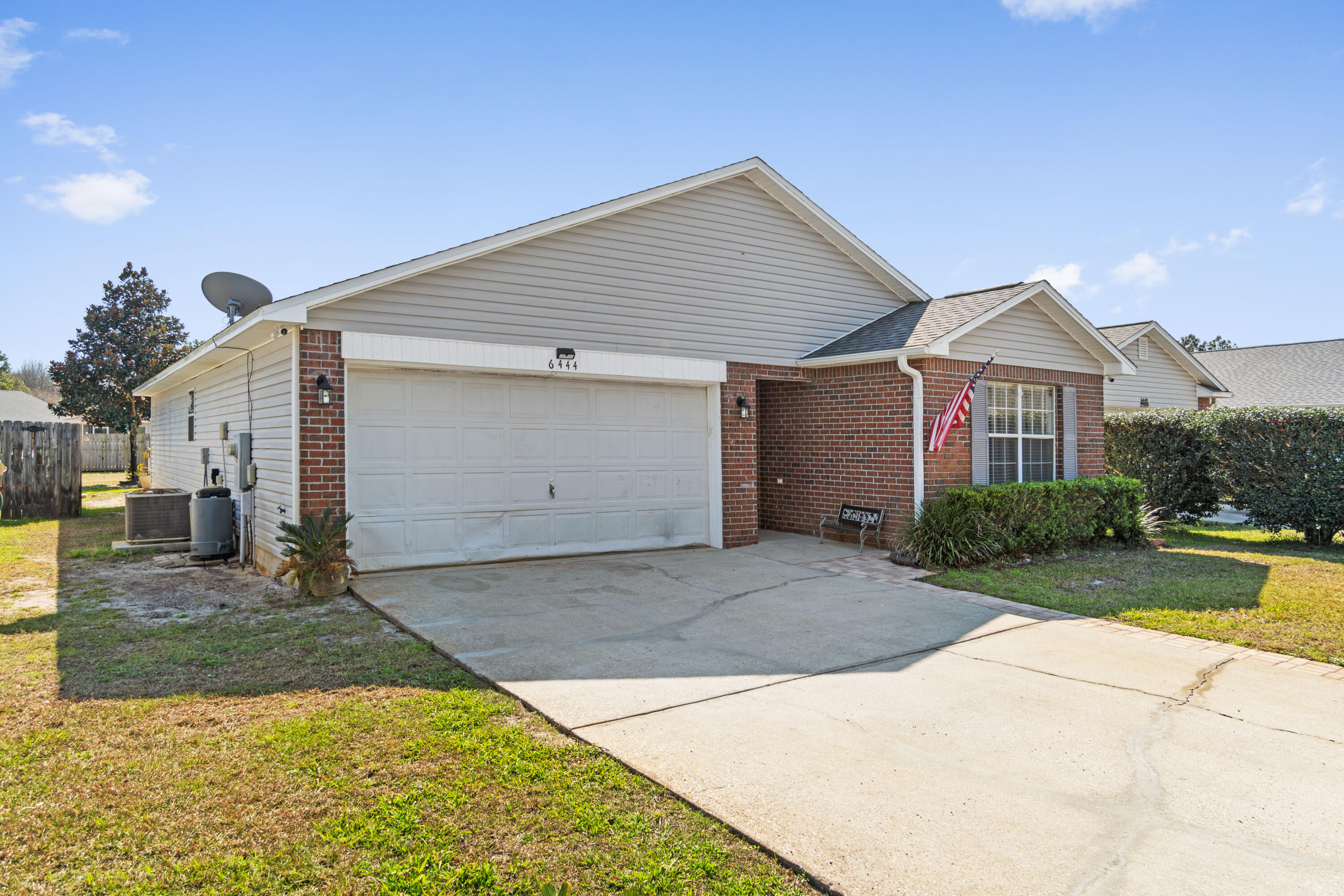 HIDDEN SHORES - Residential