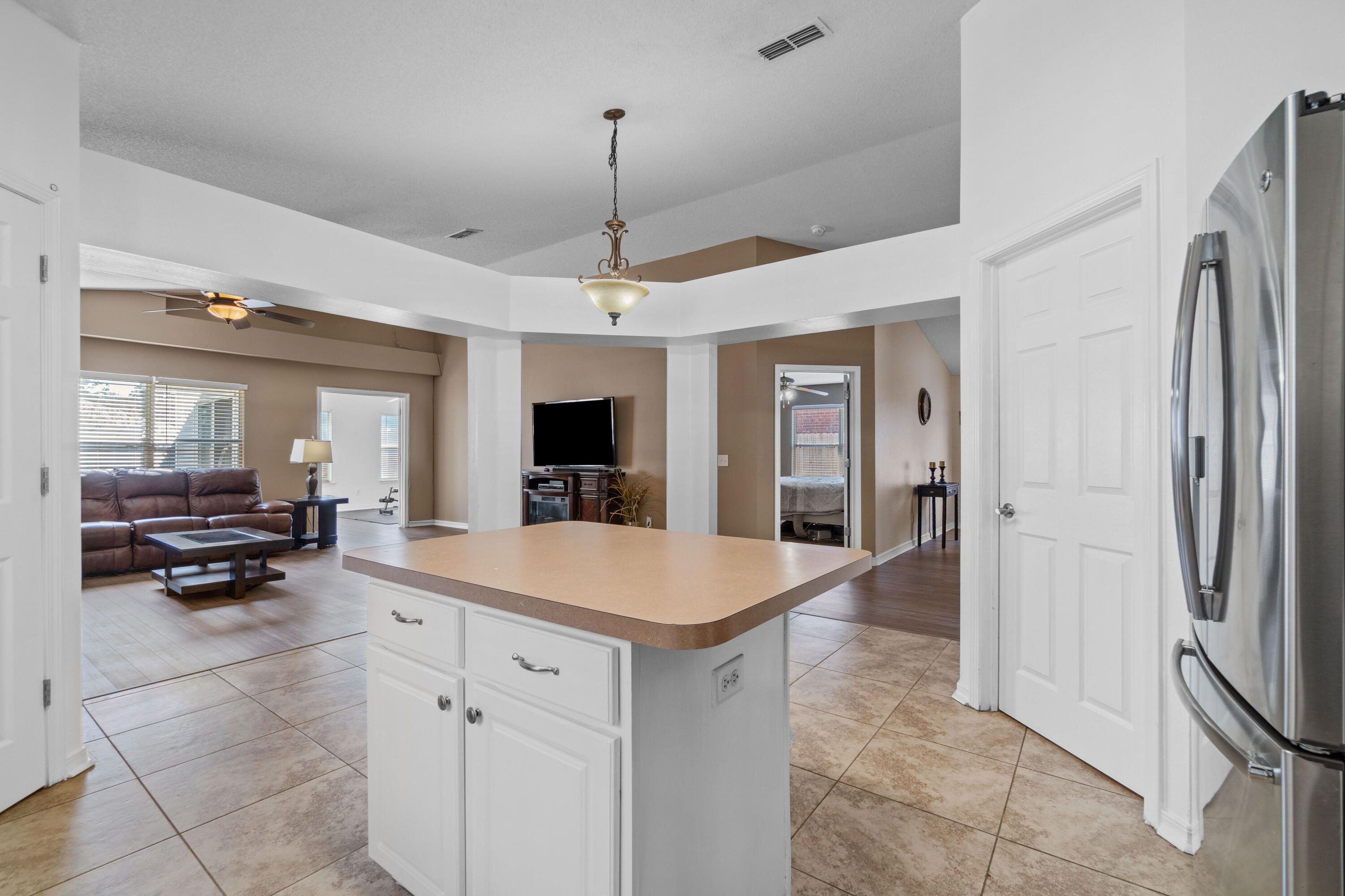 HIDDEN SHORES - Residential