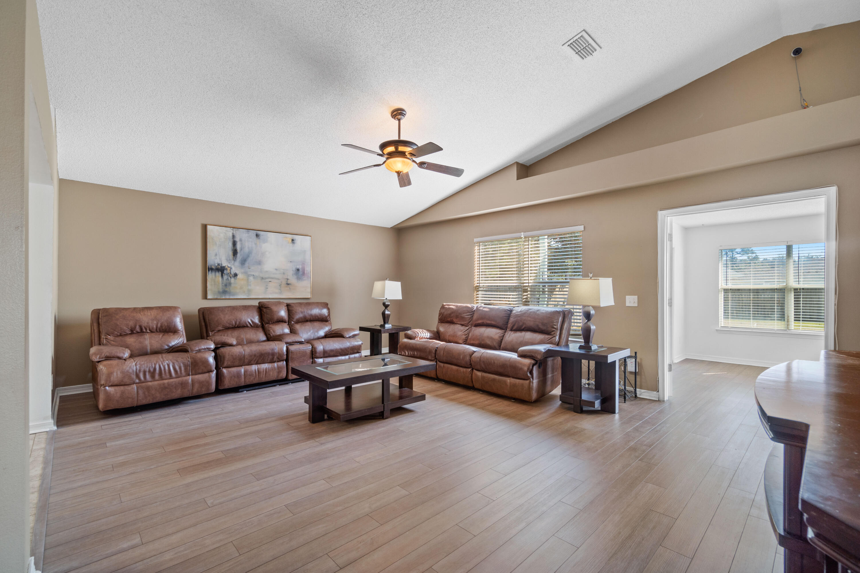 HIDDEN SHORES - Residential