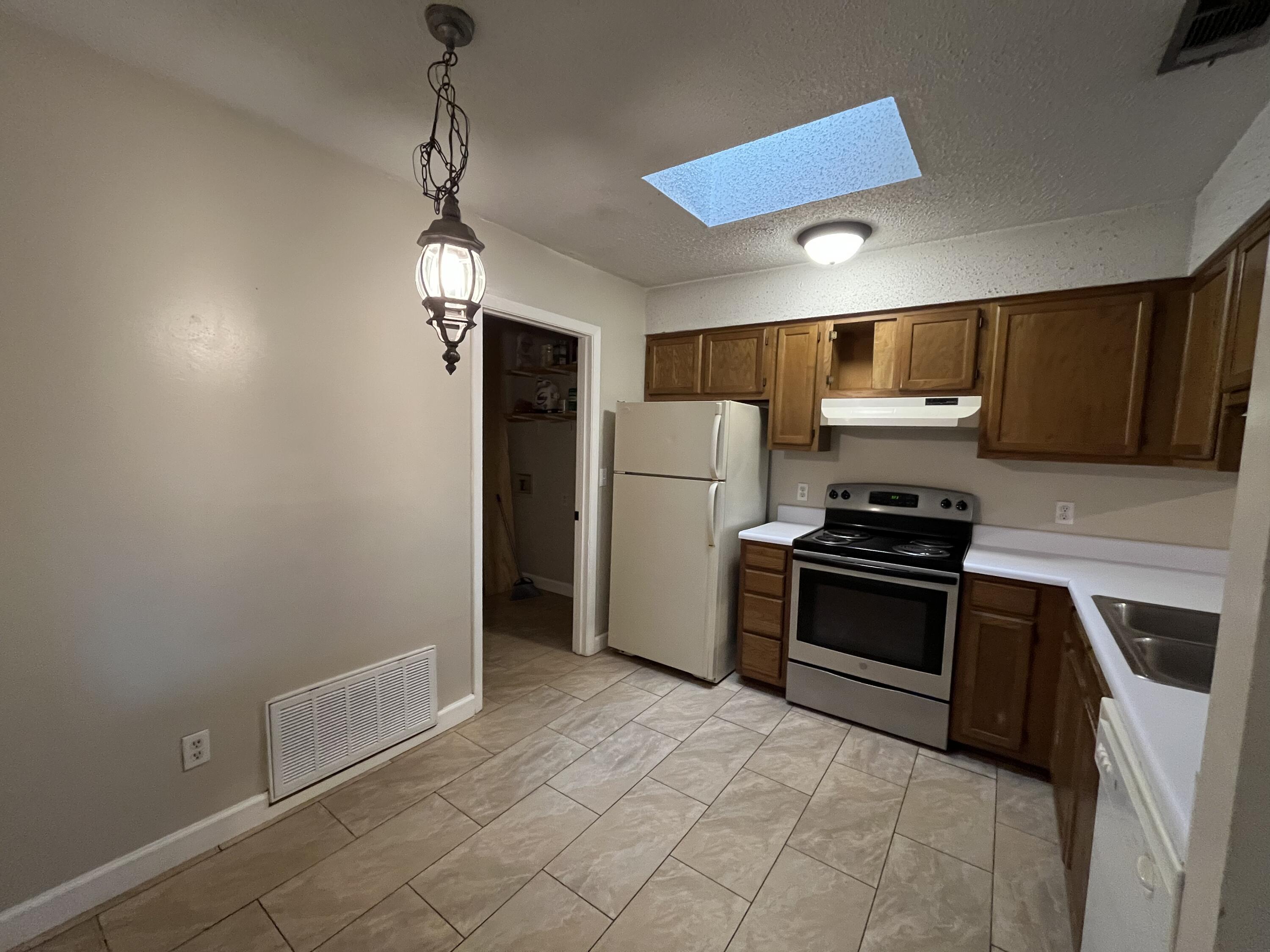 QUAIL RIDGE 1ST ADDN - Residential Lease