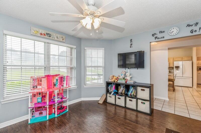 CRESTVIEW SUBURB (231000.00) - Residential