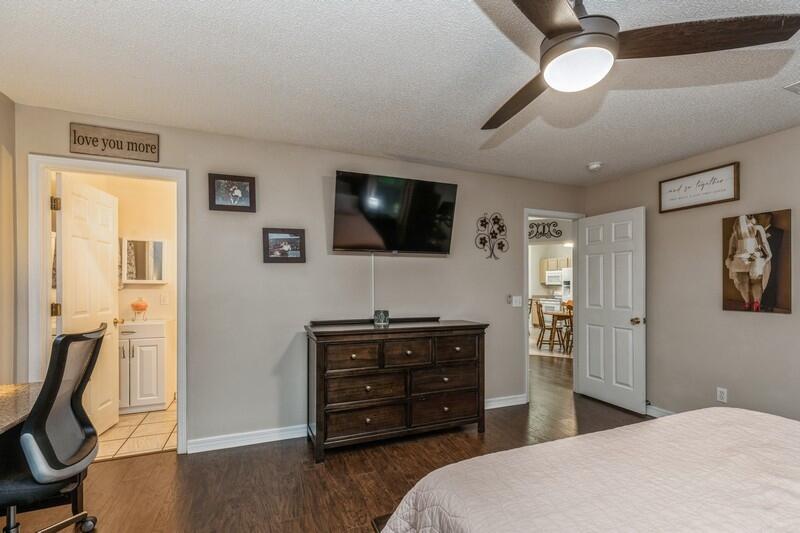 CRESTVIEW SUBURB (231000.00) - Residential