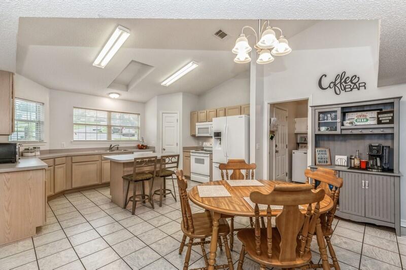 CRESTVIEW SUBURB (231000.00) - Residential