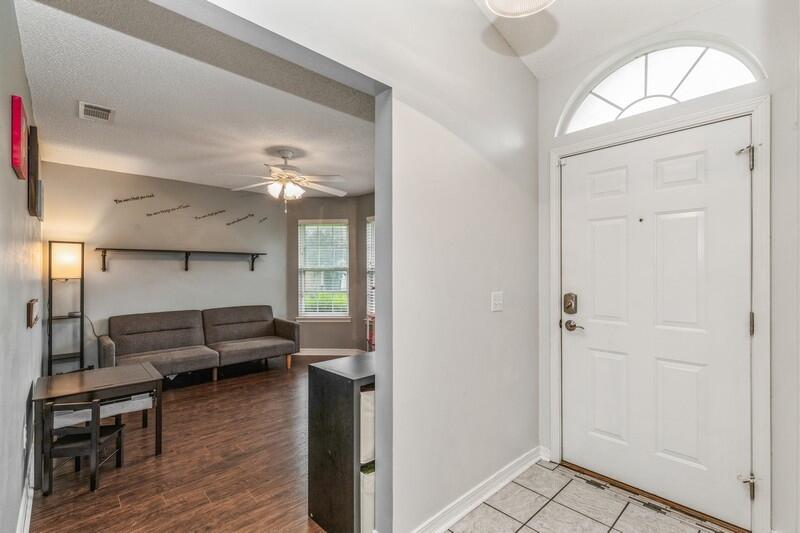 CRESTVIEW SUBURB (231000.00) - Residential