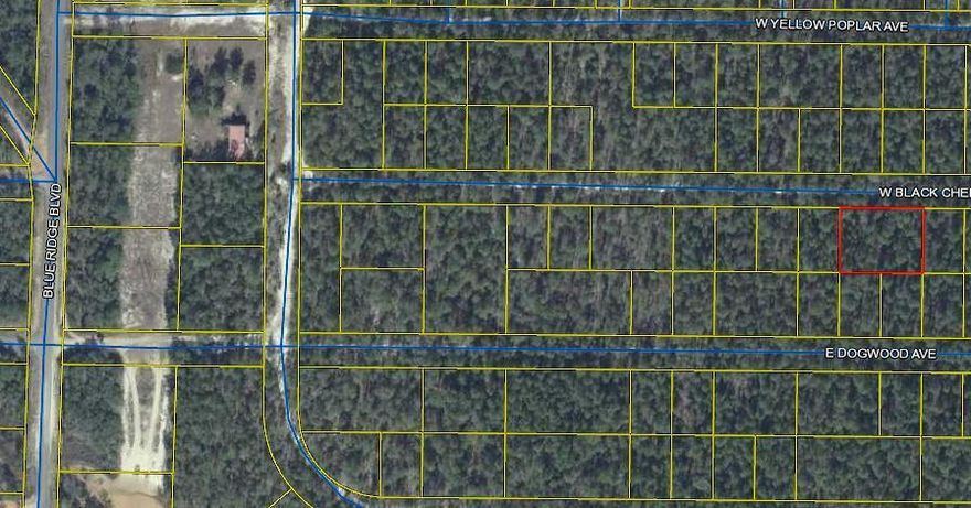 Located in the Oakwood Hills community these 2 lots equal just below a half acre. Wooded Roads are not cut in to property