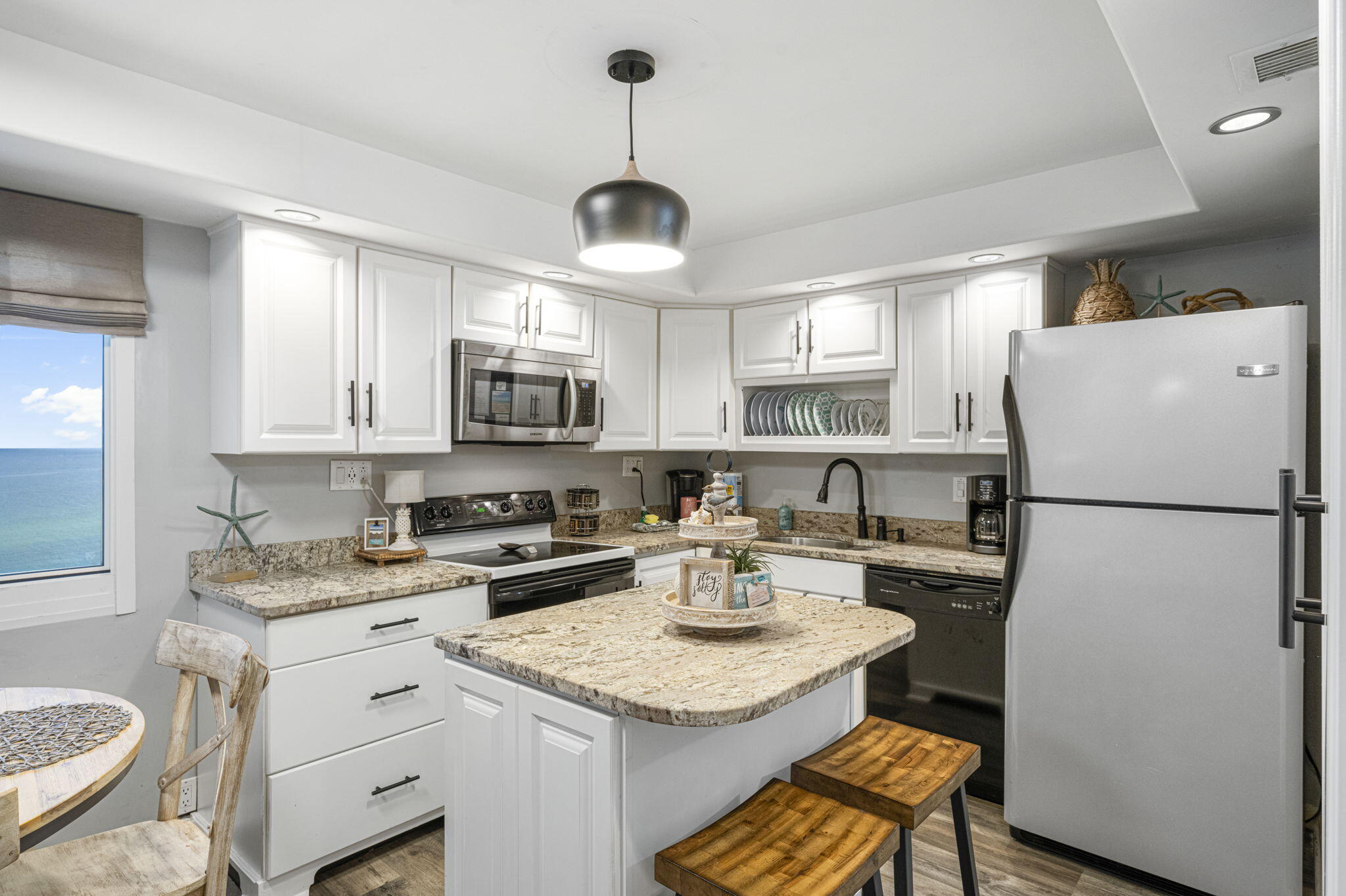 PINNACLE PORT - Residential