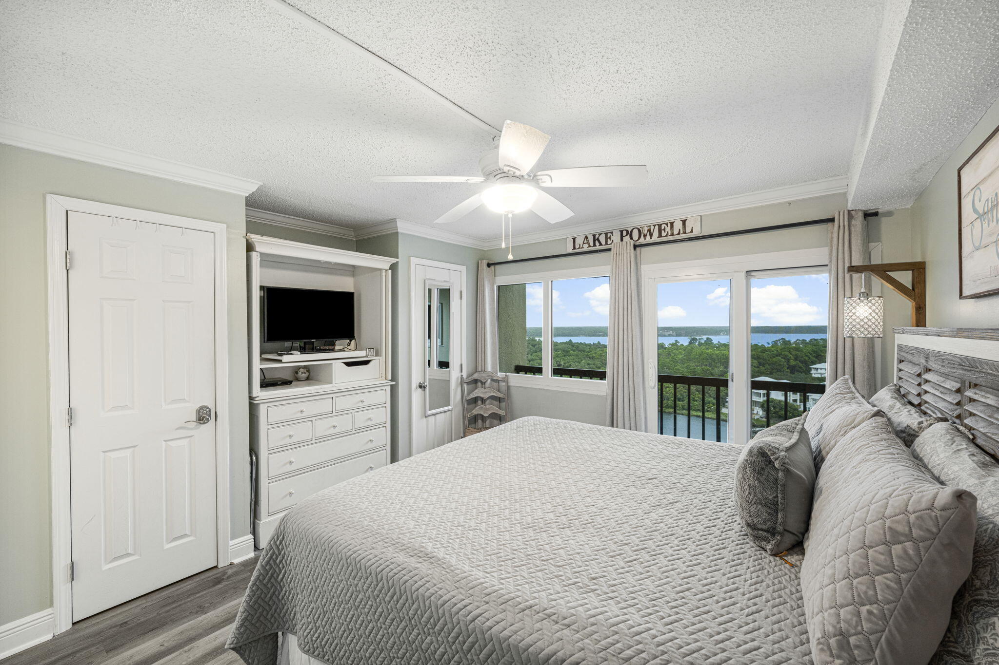 PINNACLE PORT - Residential