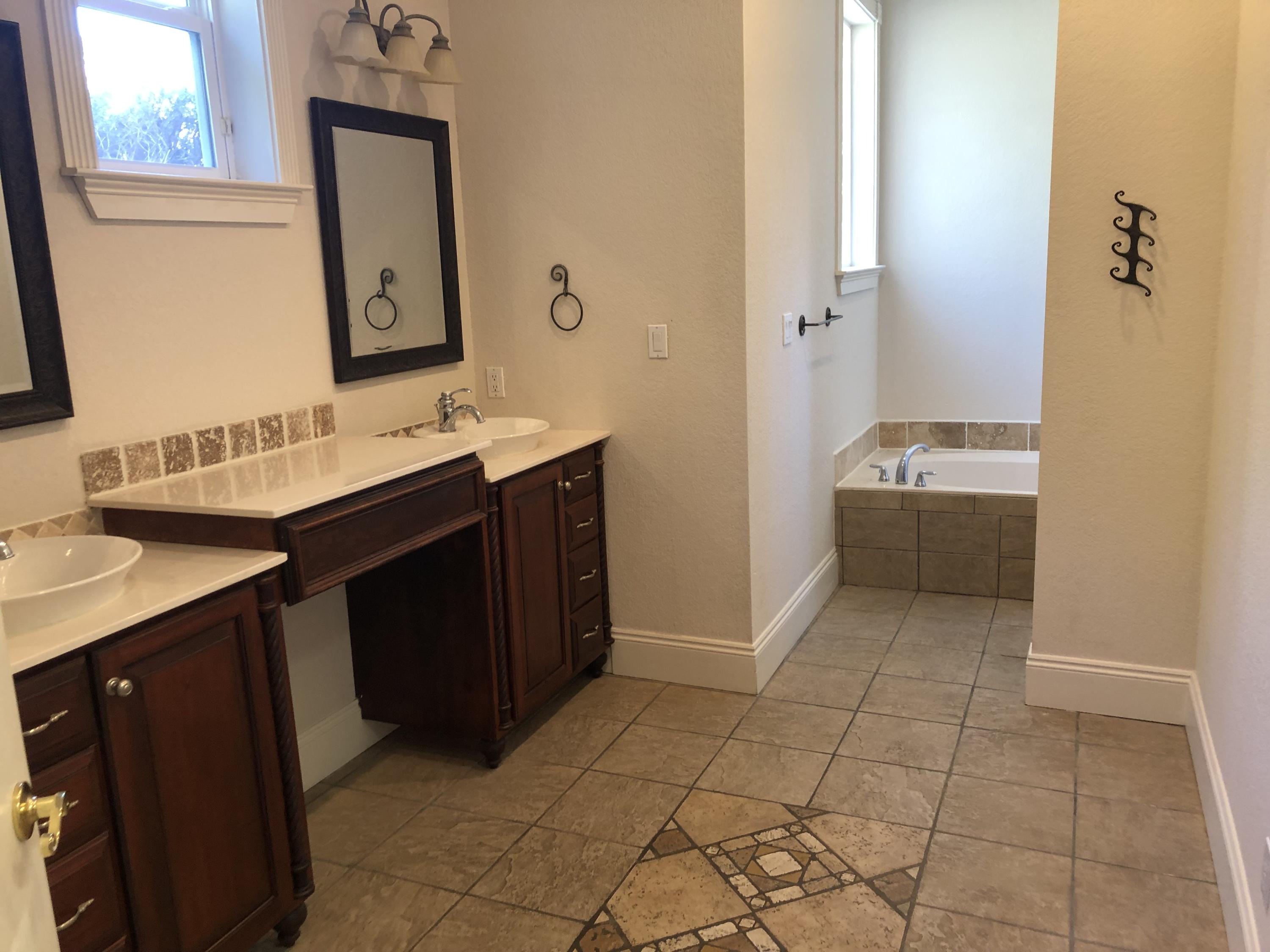 BAYSIDE - Residential