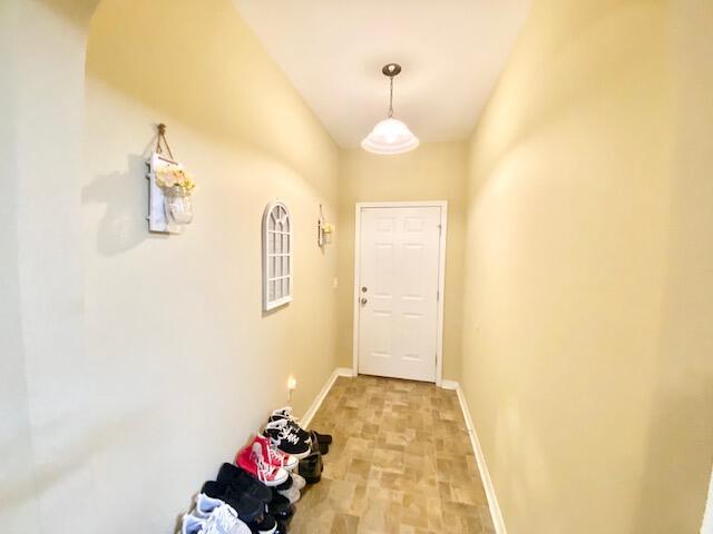 HERITAGE MANOR - Residential Lease