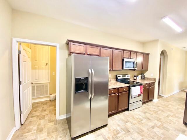 HERITAGE MANOR - Residential Lease