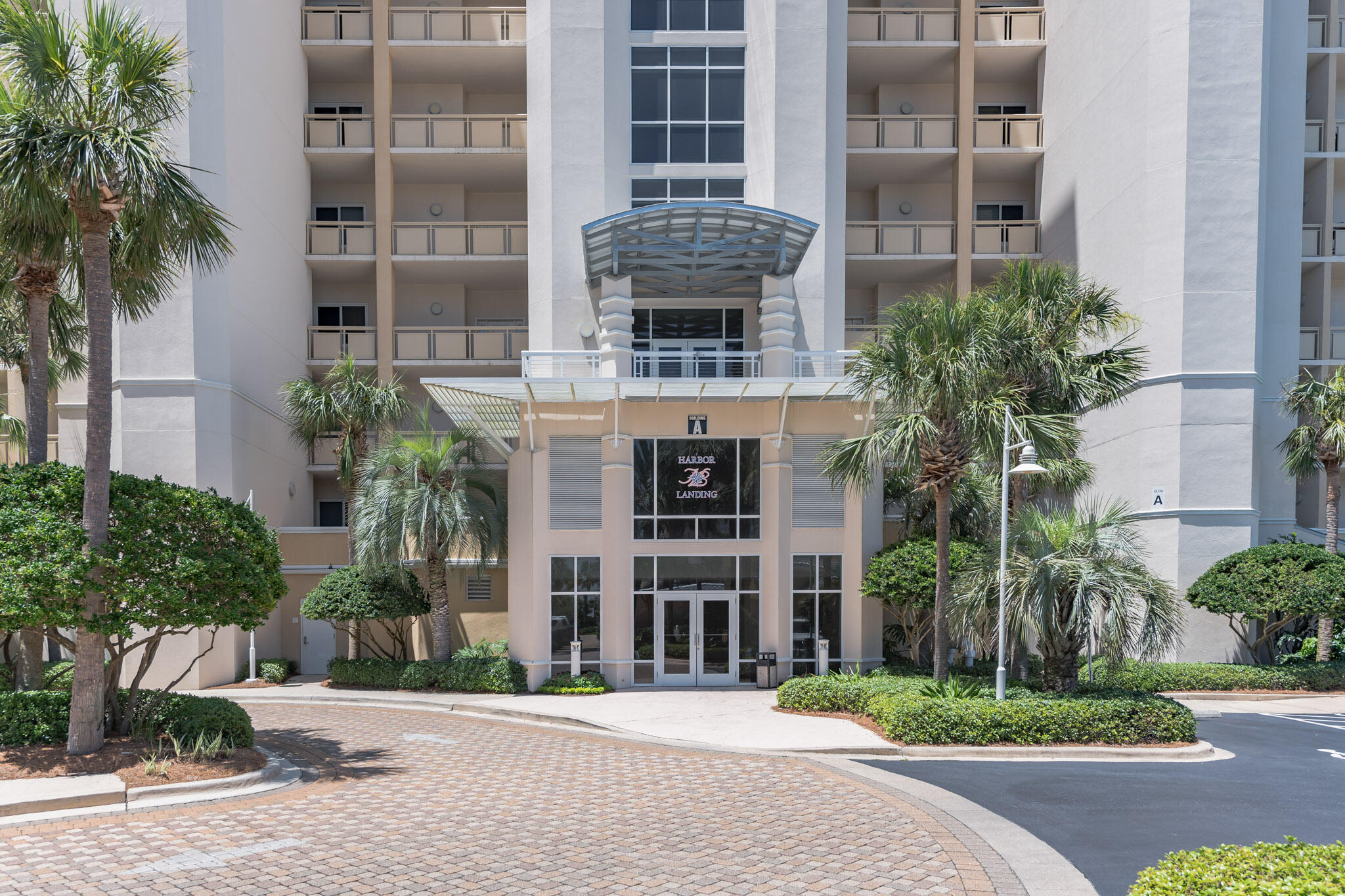 HARBOR LANDING - Residential