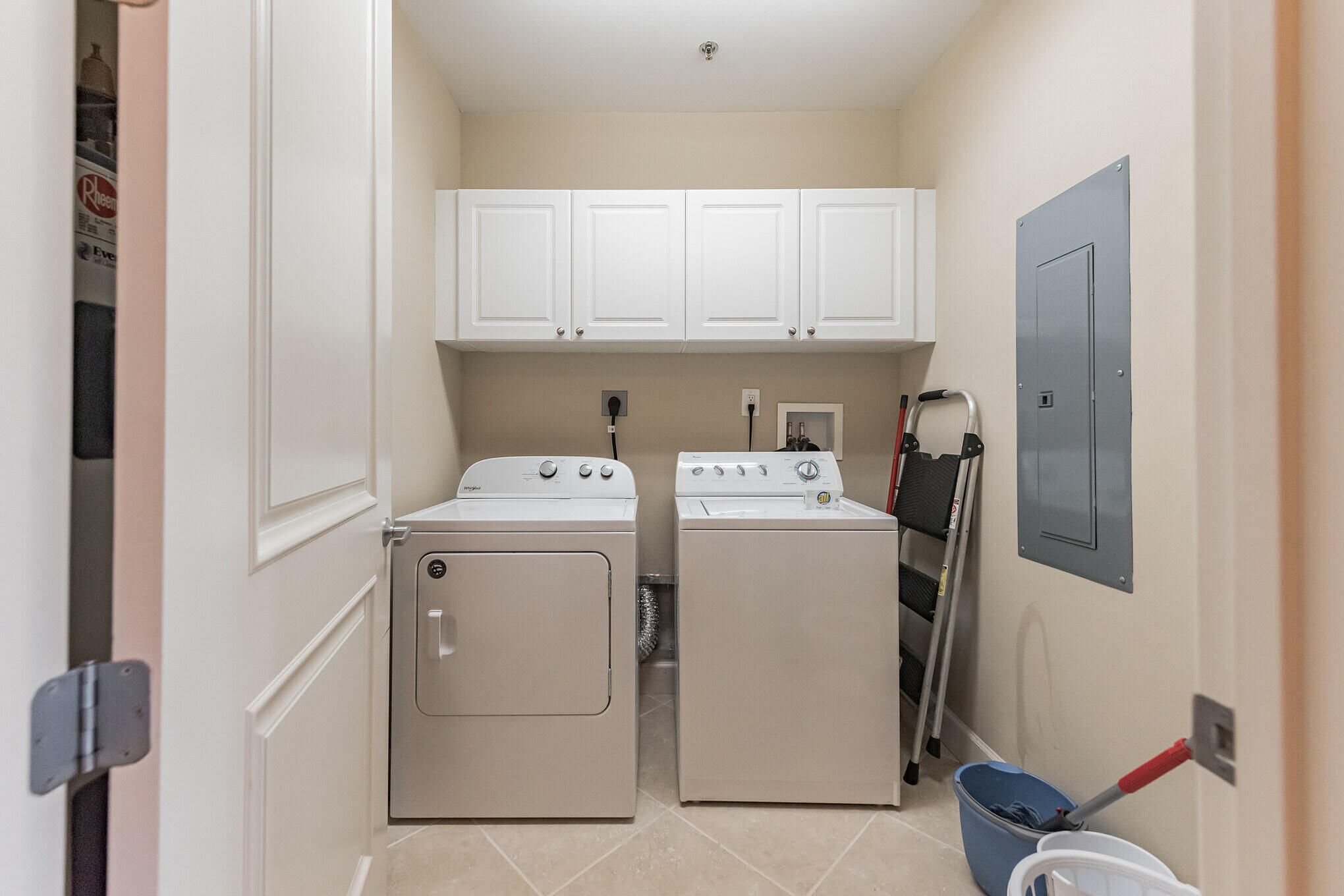 HARBOR LANDING - Residential