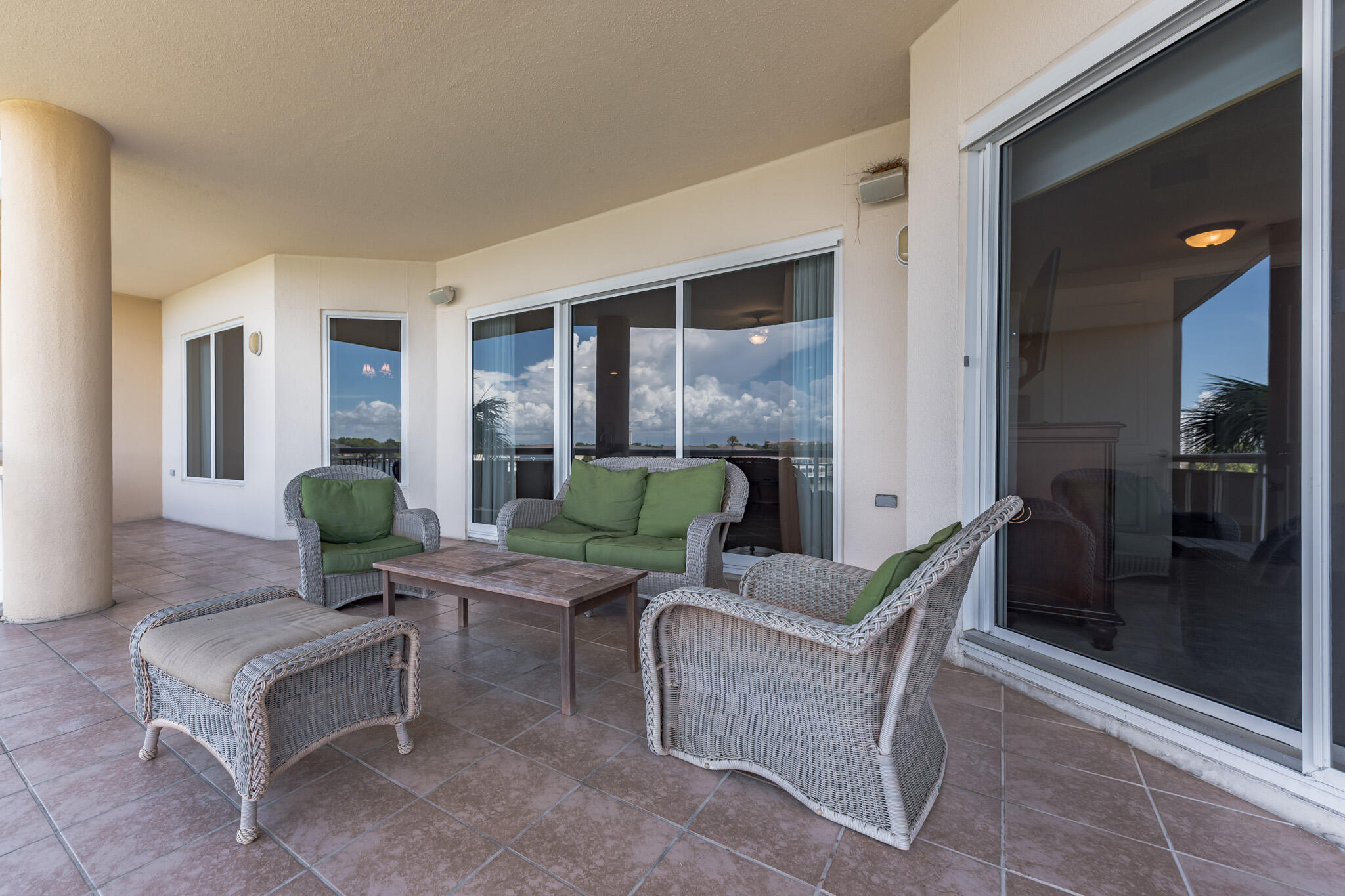 HARBOR LANDING - Residential