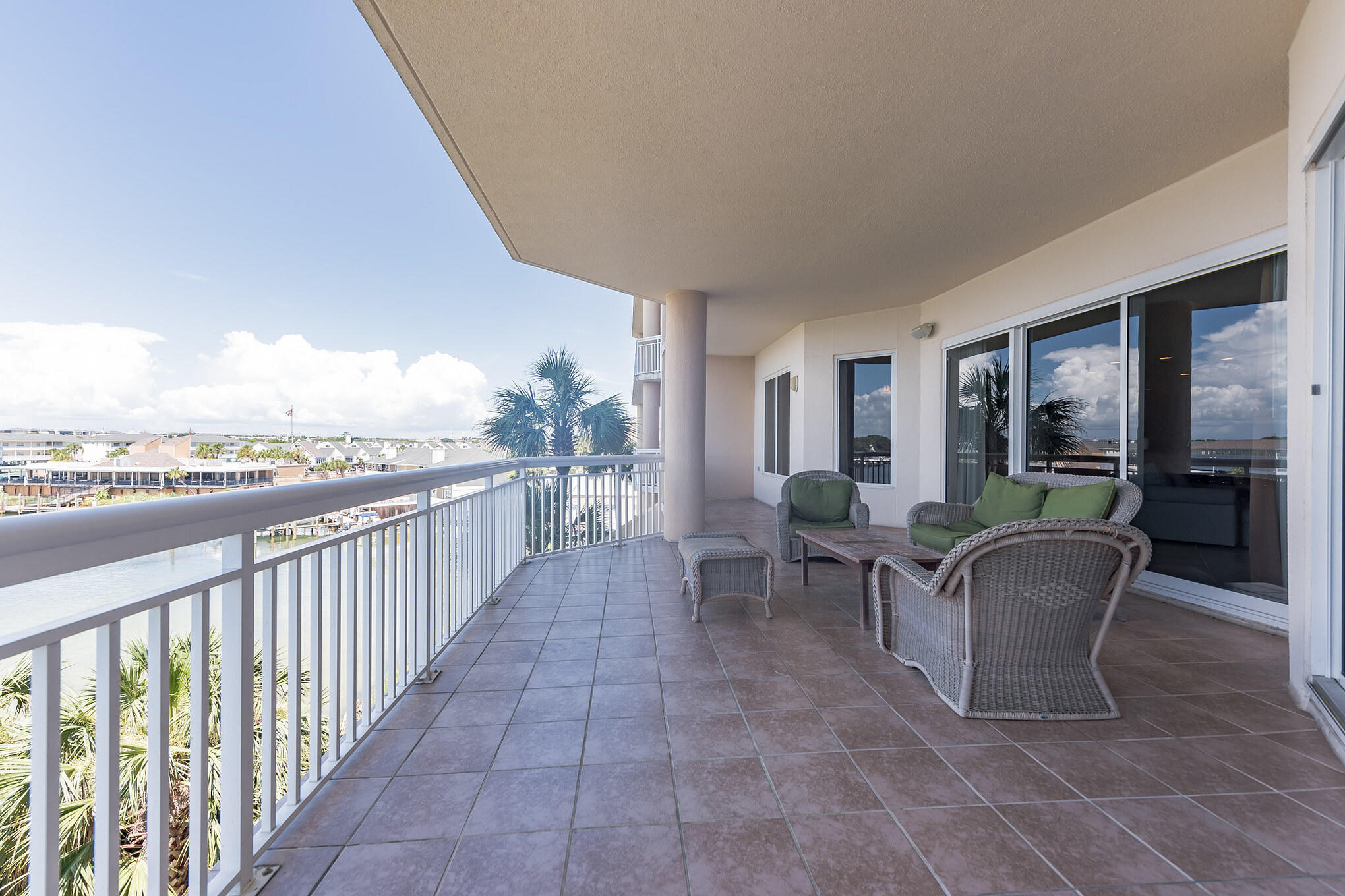 HARBOR LANDING - Residential