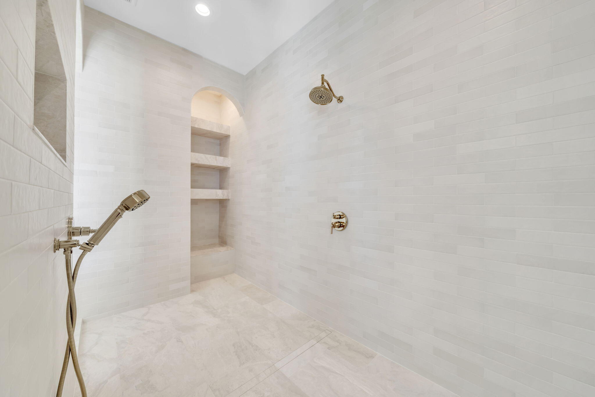 SUNSET BEACH ESTATES AT BLUEWATER BAY - Residential