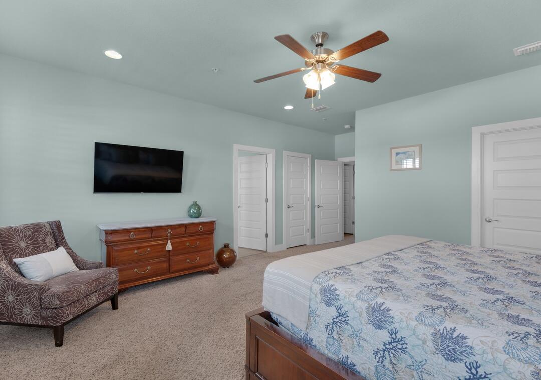 BY THE SEA - Residential